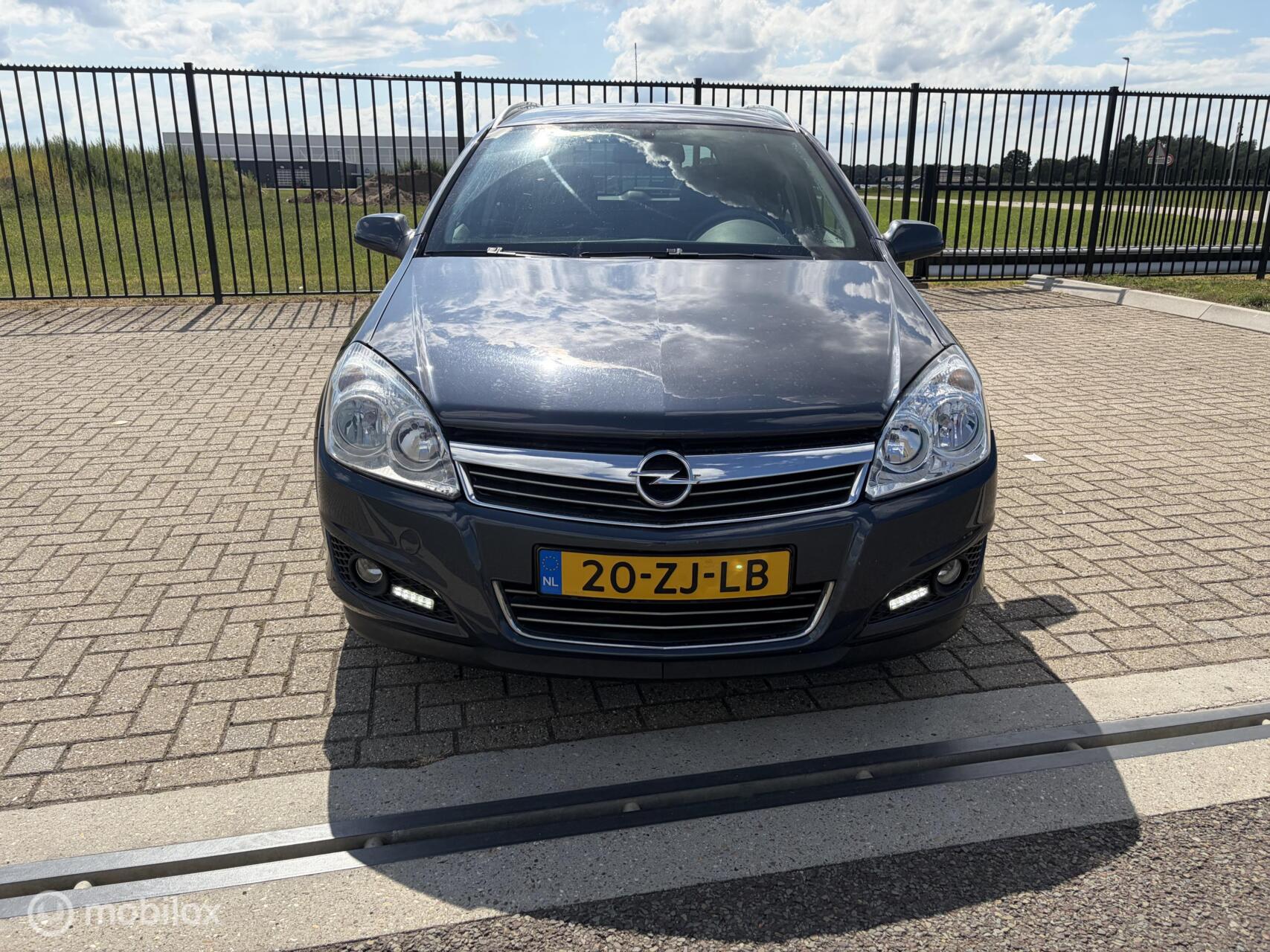 Foto van Opel Astra Station Wagon