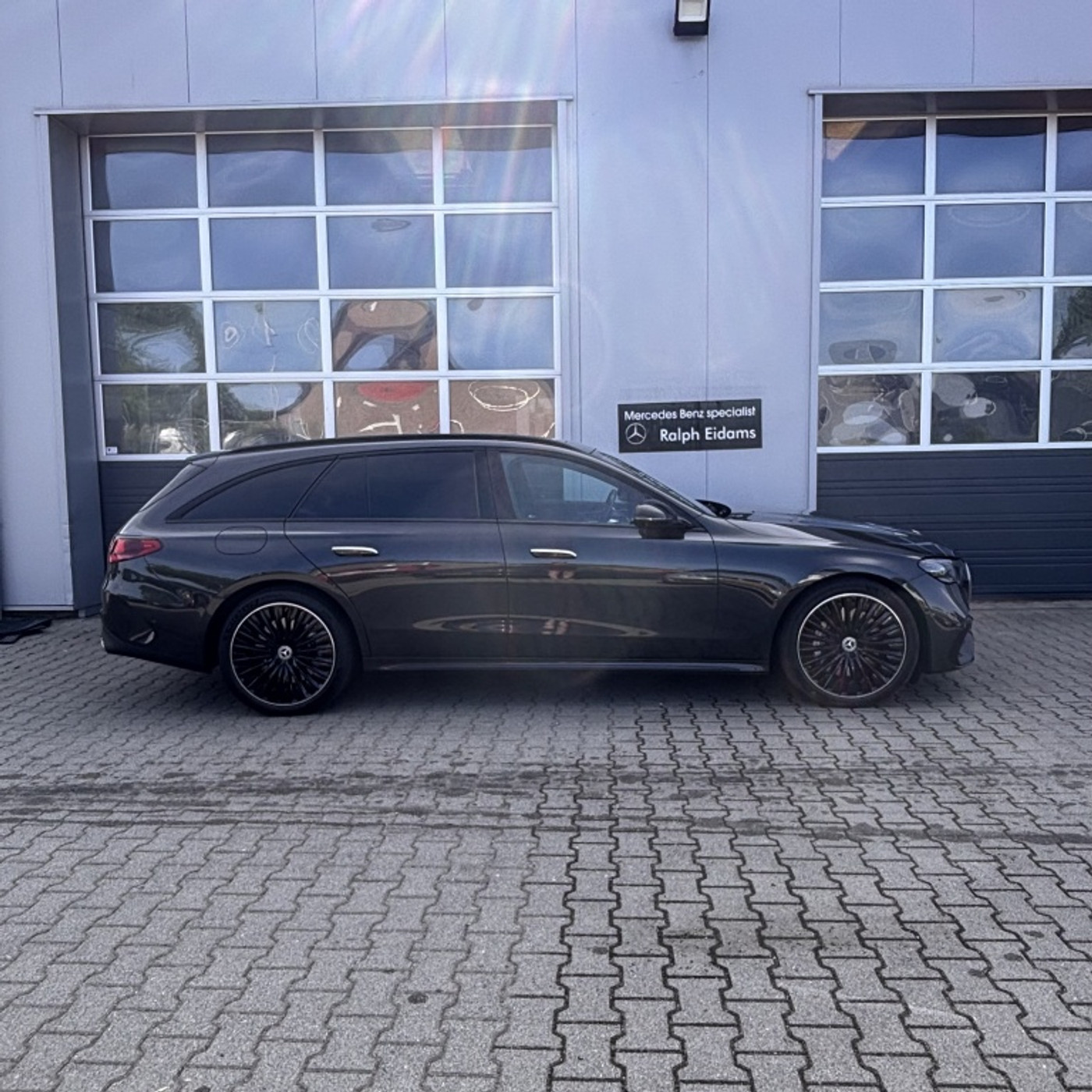 Foto van Mercedes-Benz E 300 E
