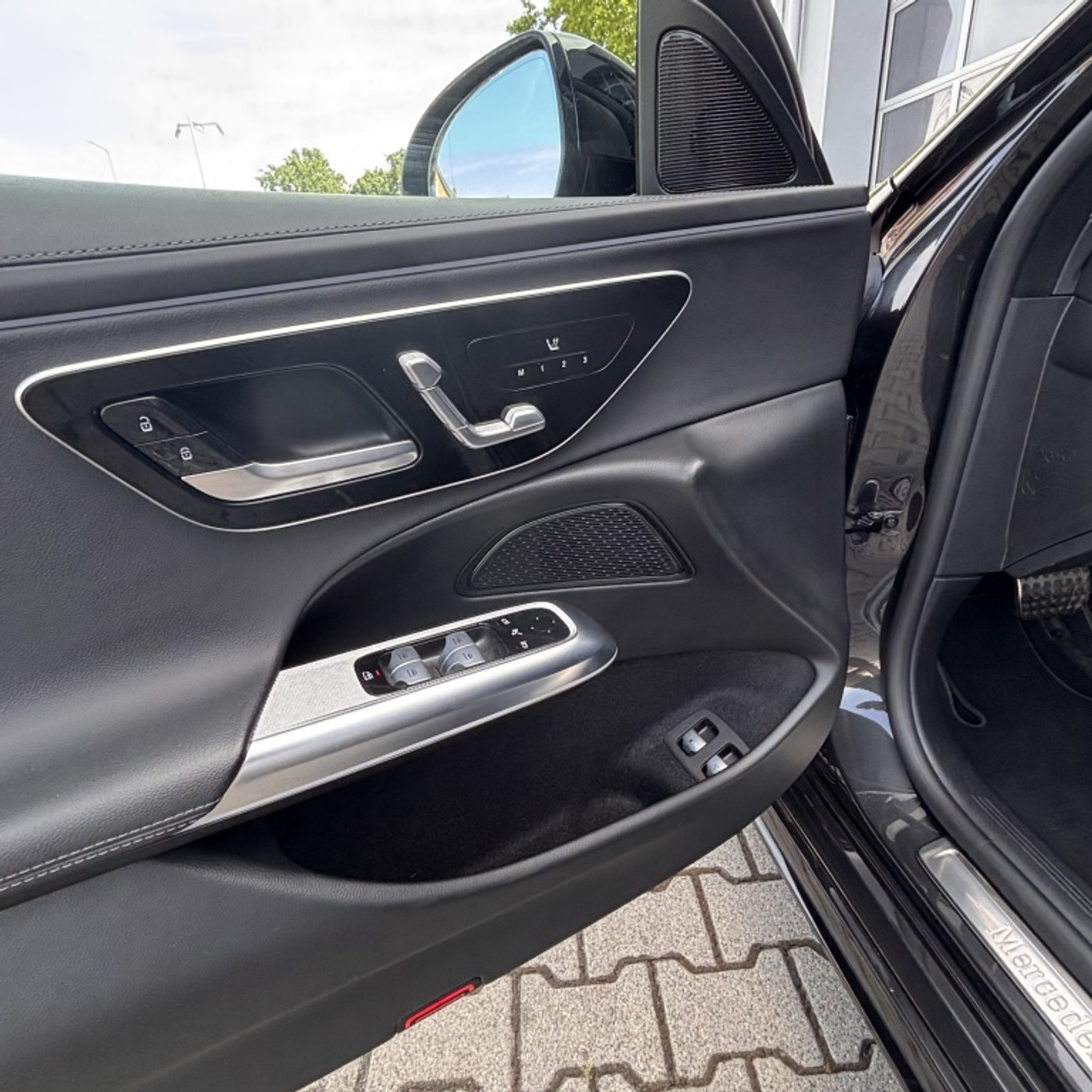 Foto van Mercedes-Benz E 300 E