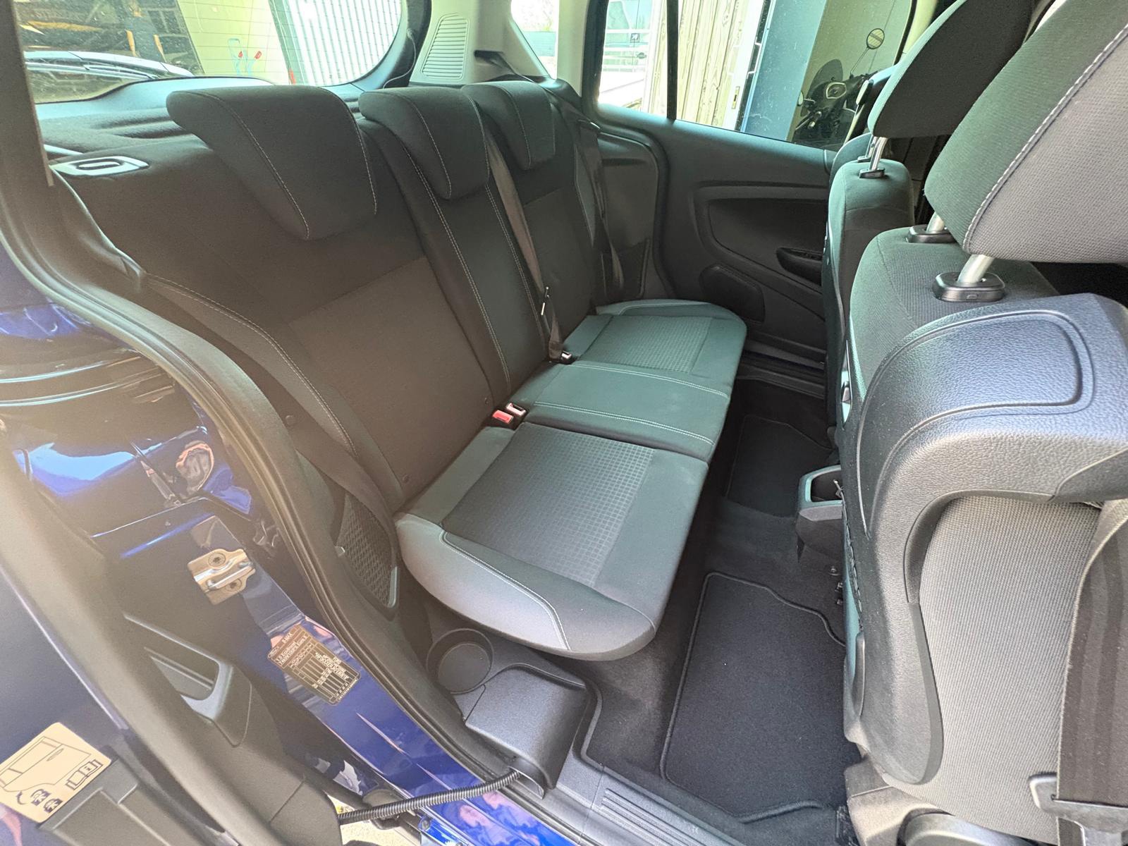 Foto van Ford B-max
