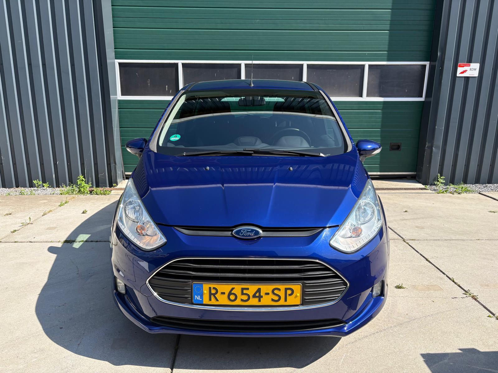 Foto van Ford B-max