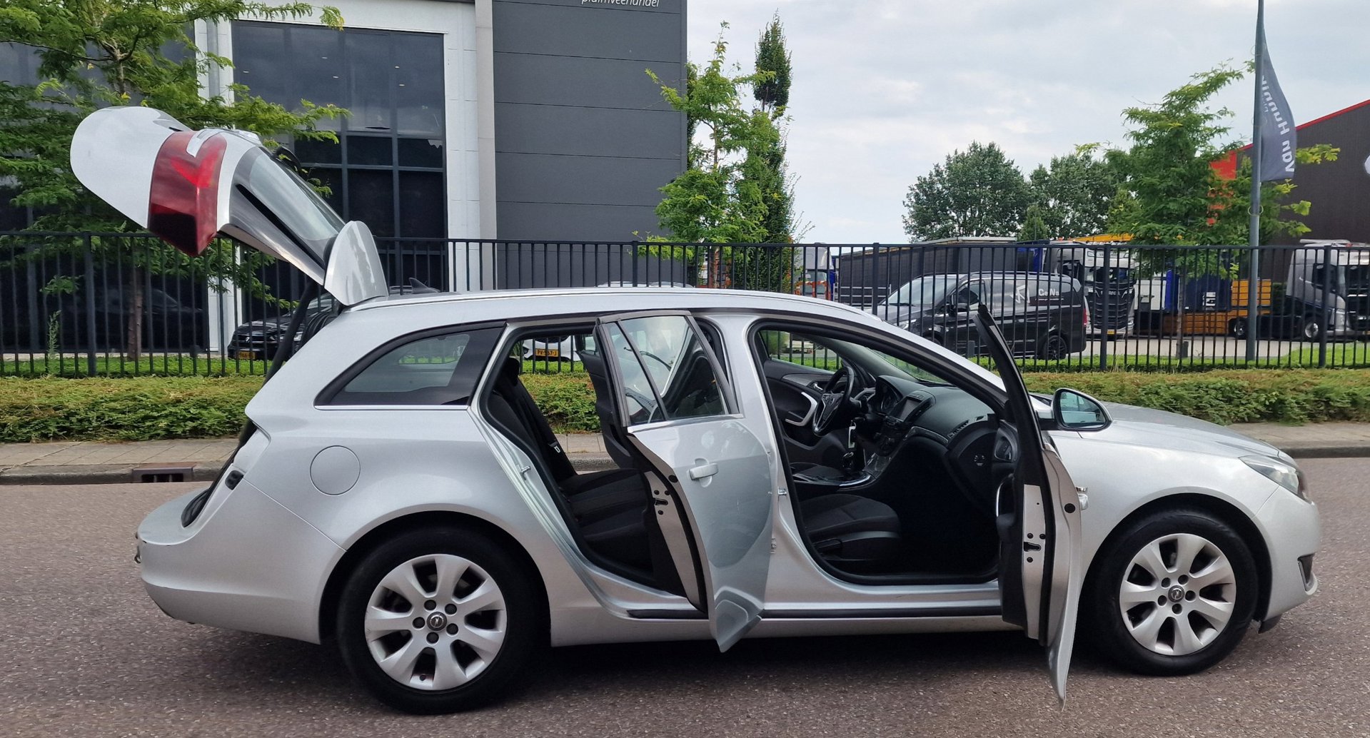 Foto van Opel Insignia Sports Tourer SW