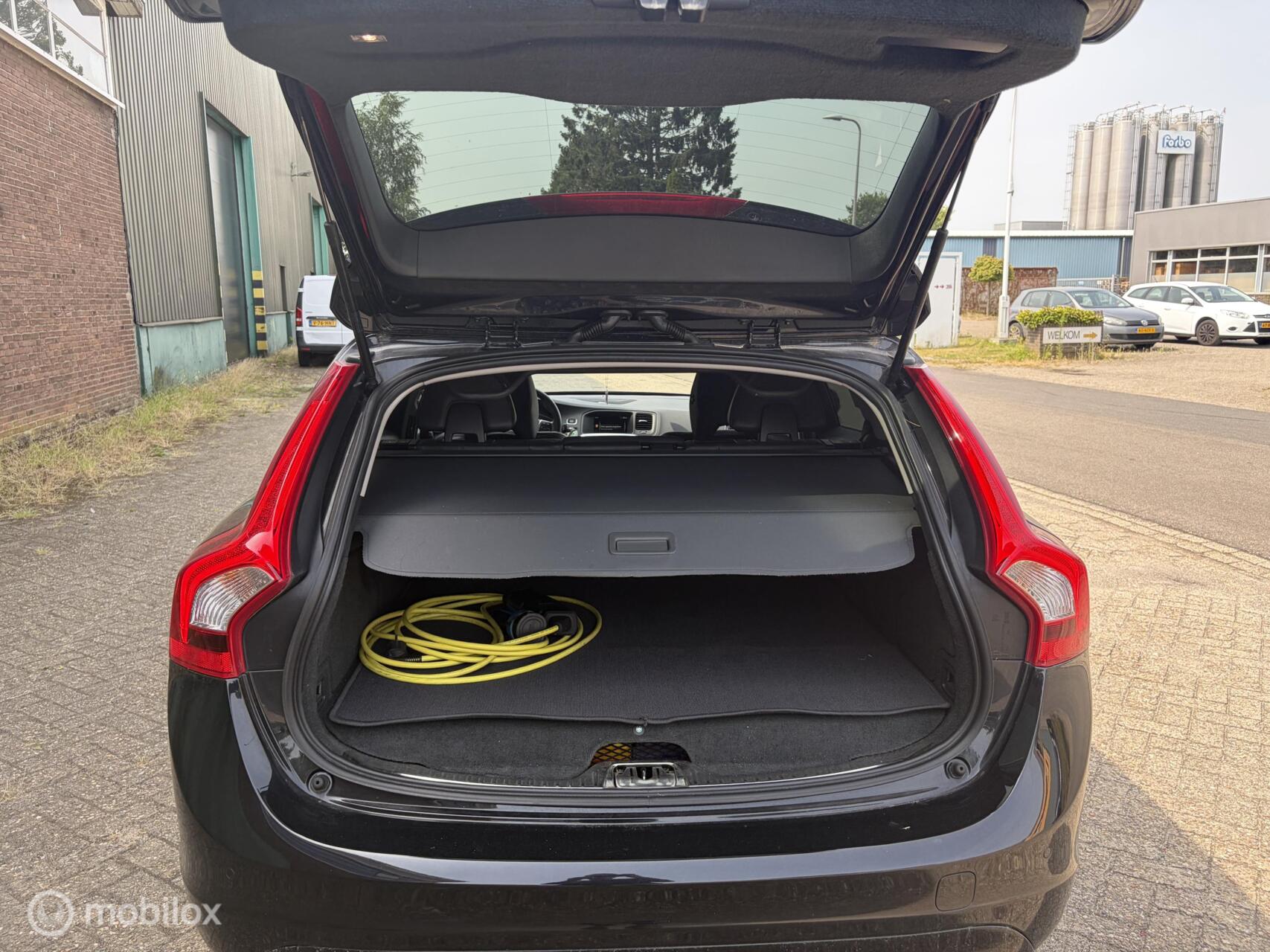 Foto van Volvo V60 Plug In Hybrid