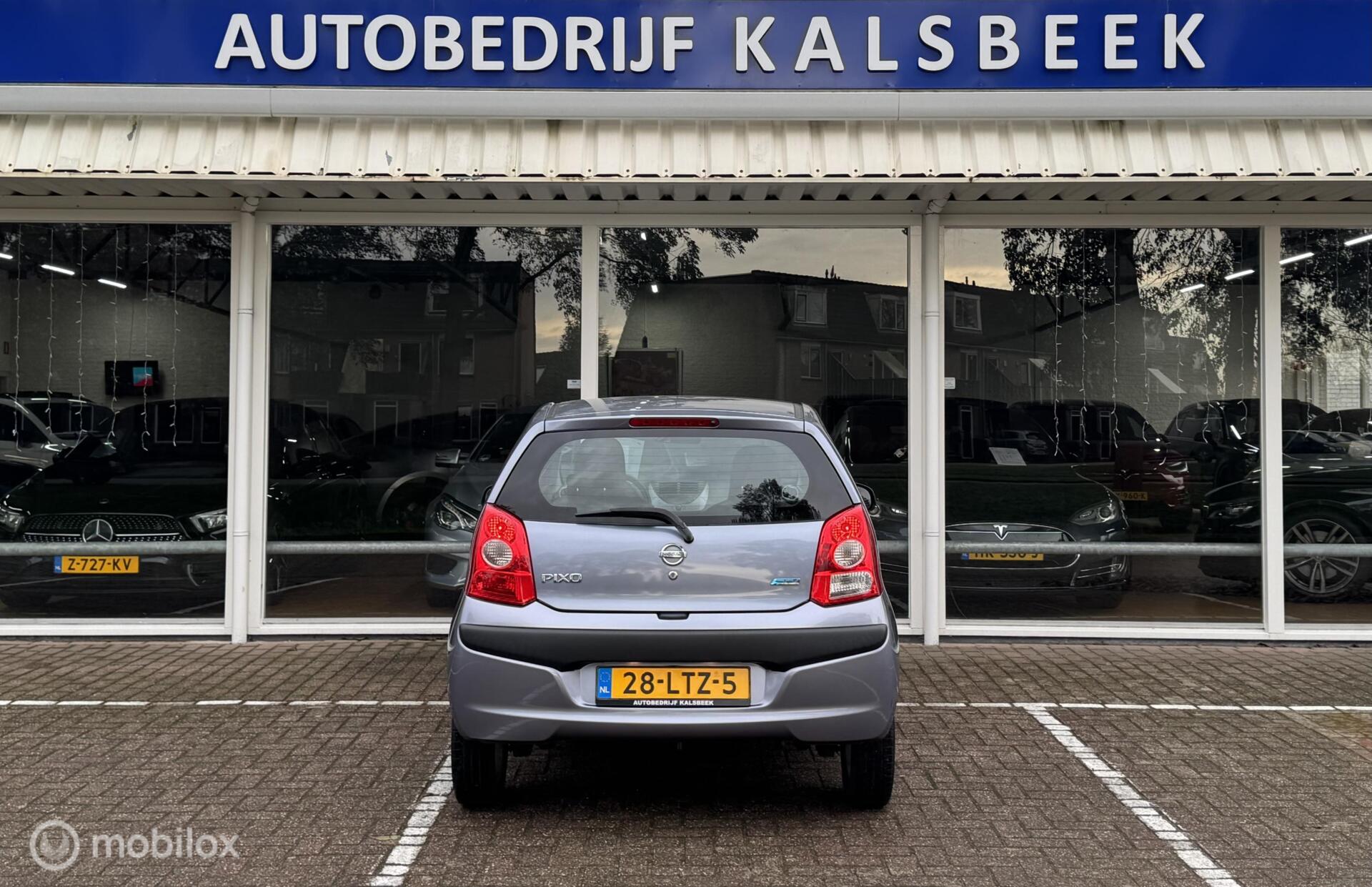 Foto van Nissan Pixo