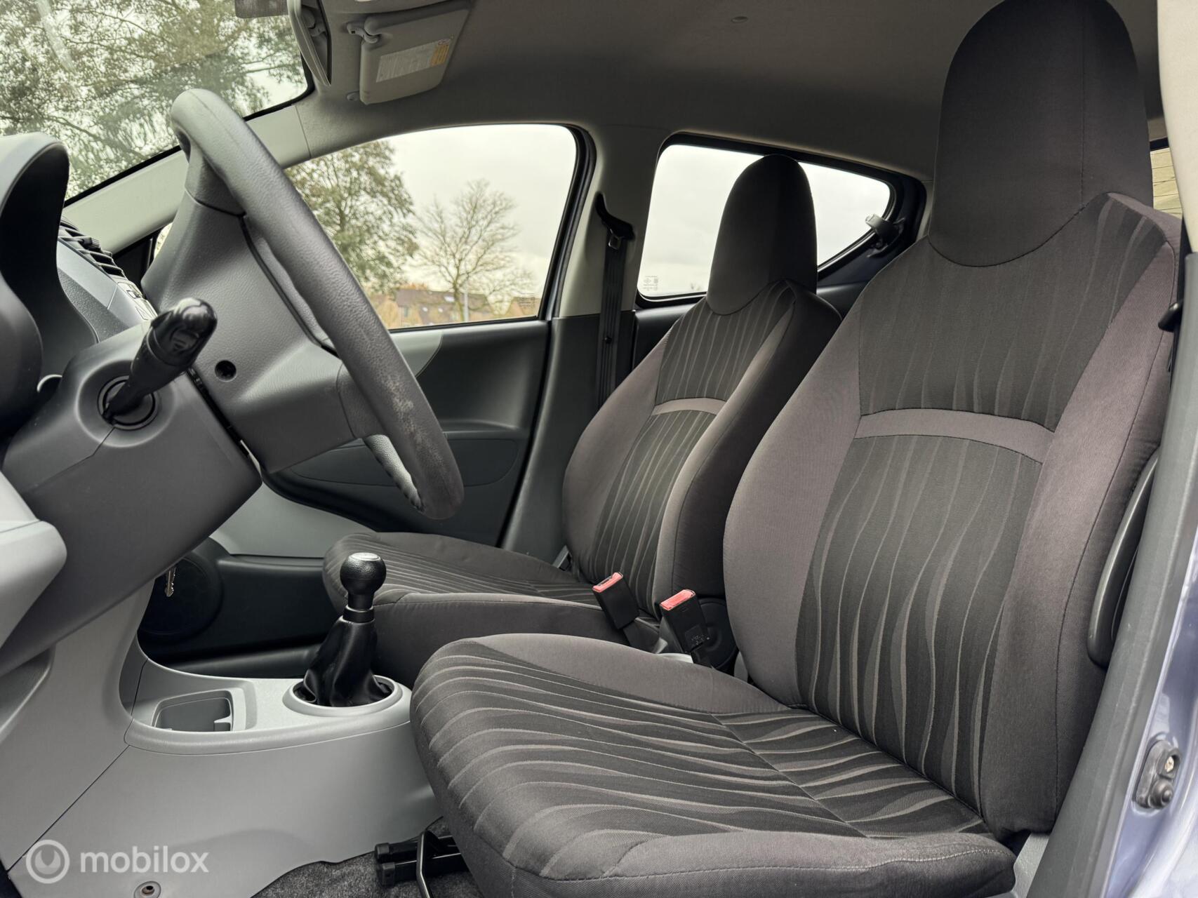 Foto van Nissan Pixo