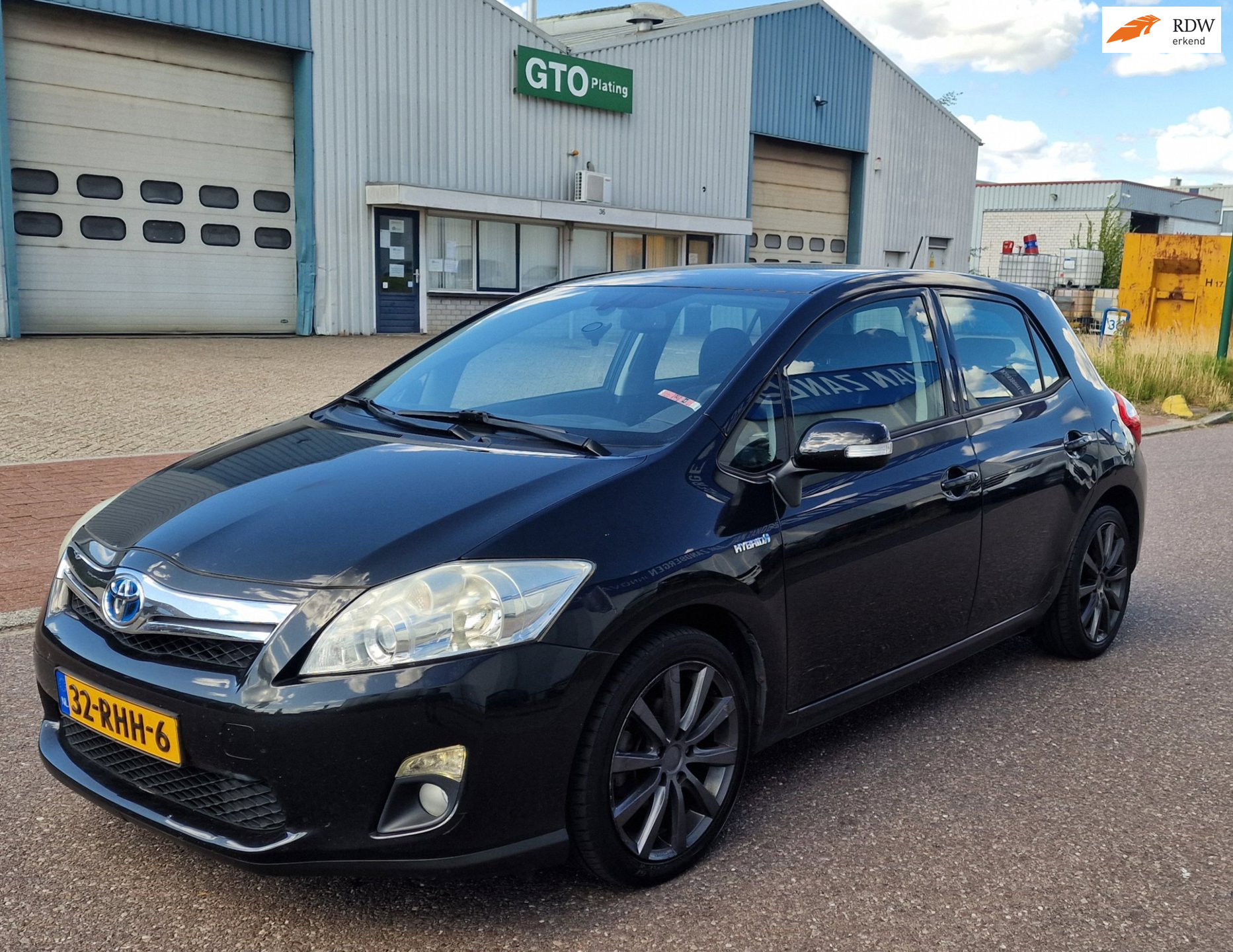 Toyota Toyota Auris 1.8 Full Hybrid Dynamic AUT NAVI PSENSOR CRUISE 2 X SLEUTELS 2011 - voorkant