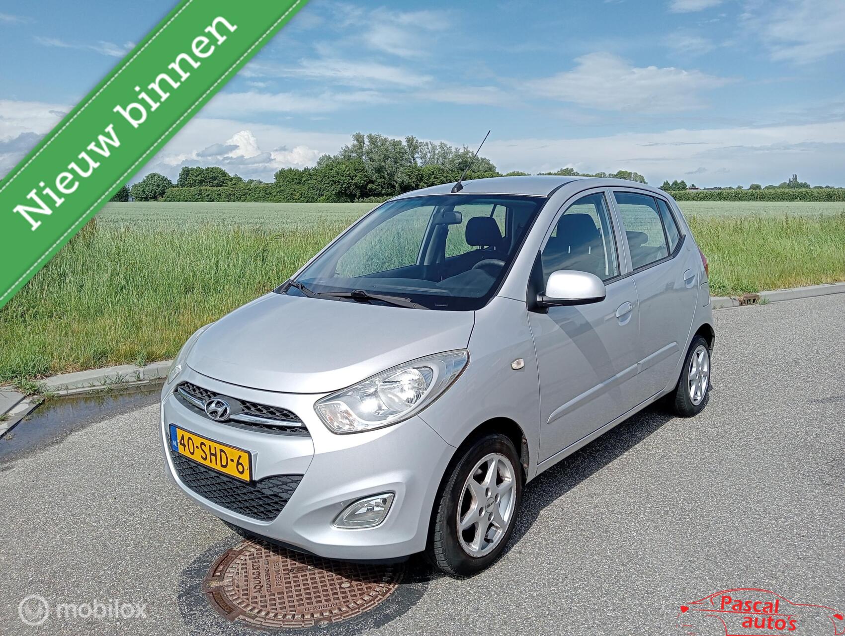 Hyundai I 10 1.1 i-Motion lm velgen airco nap 2011 - voorkant