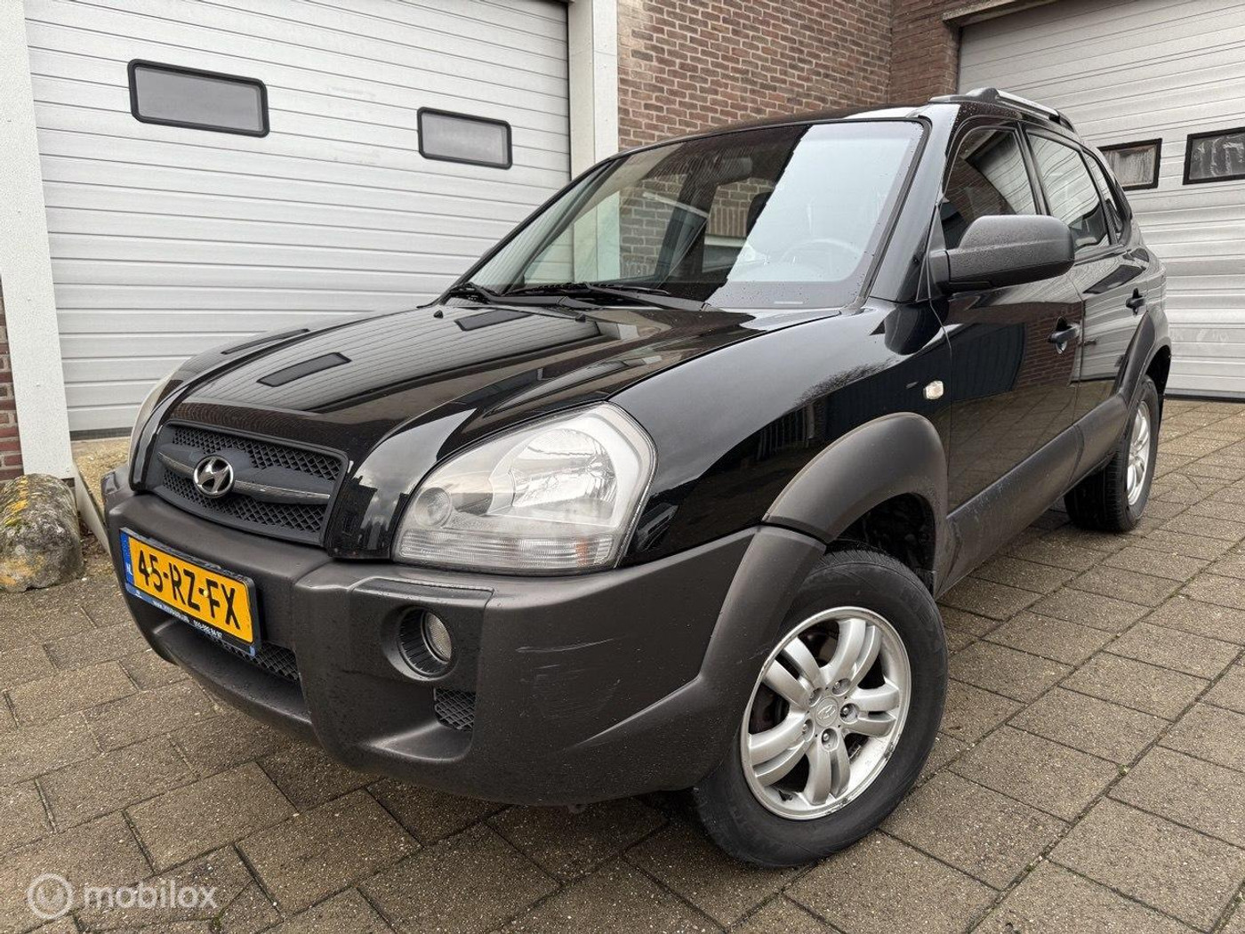 Hyundai Tucson 2.0i Dynamic 2005 - voorkant