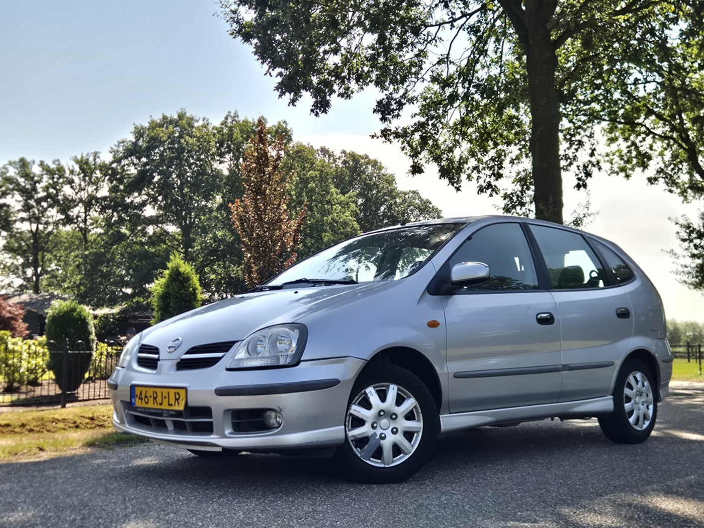 Nissan Nissan Almera Tino 1.8 Tekna 2005 - voorkant