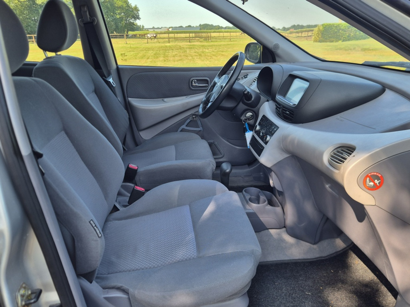 Foto van Nissan Nissan Almera Tino