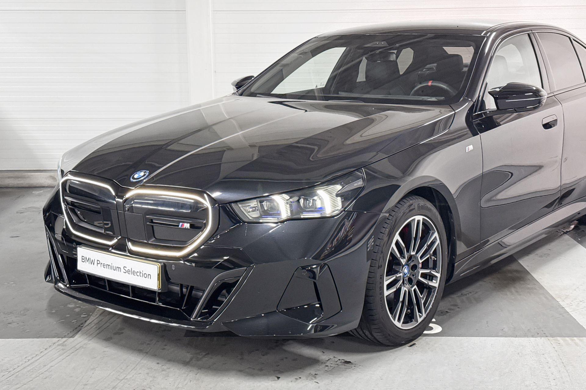 Foto van BMW I5 M60 xDrive