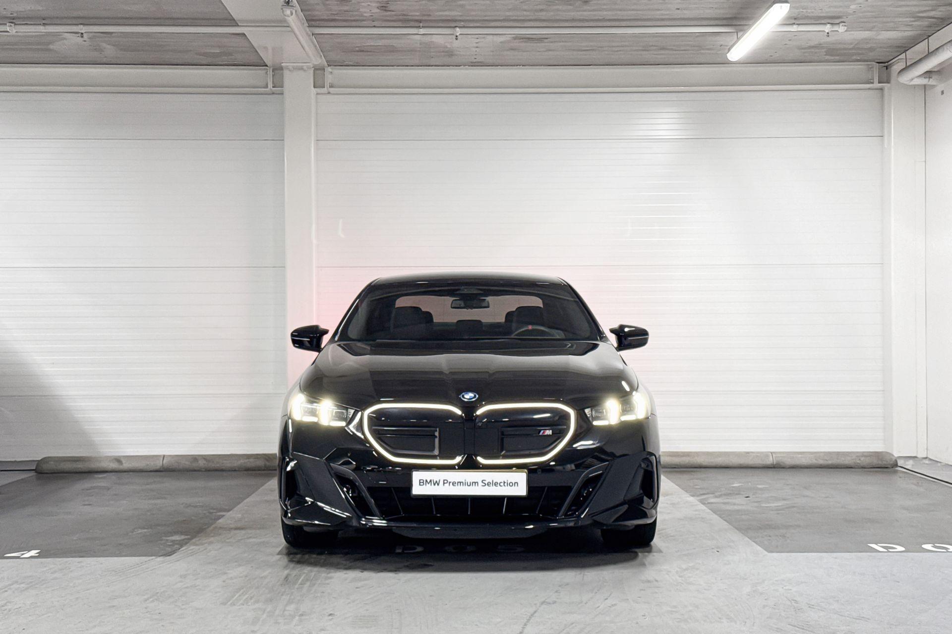 Foto van BMW I5 M60 xDrive
