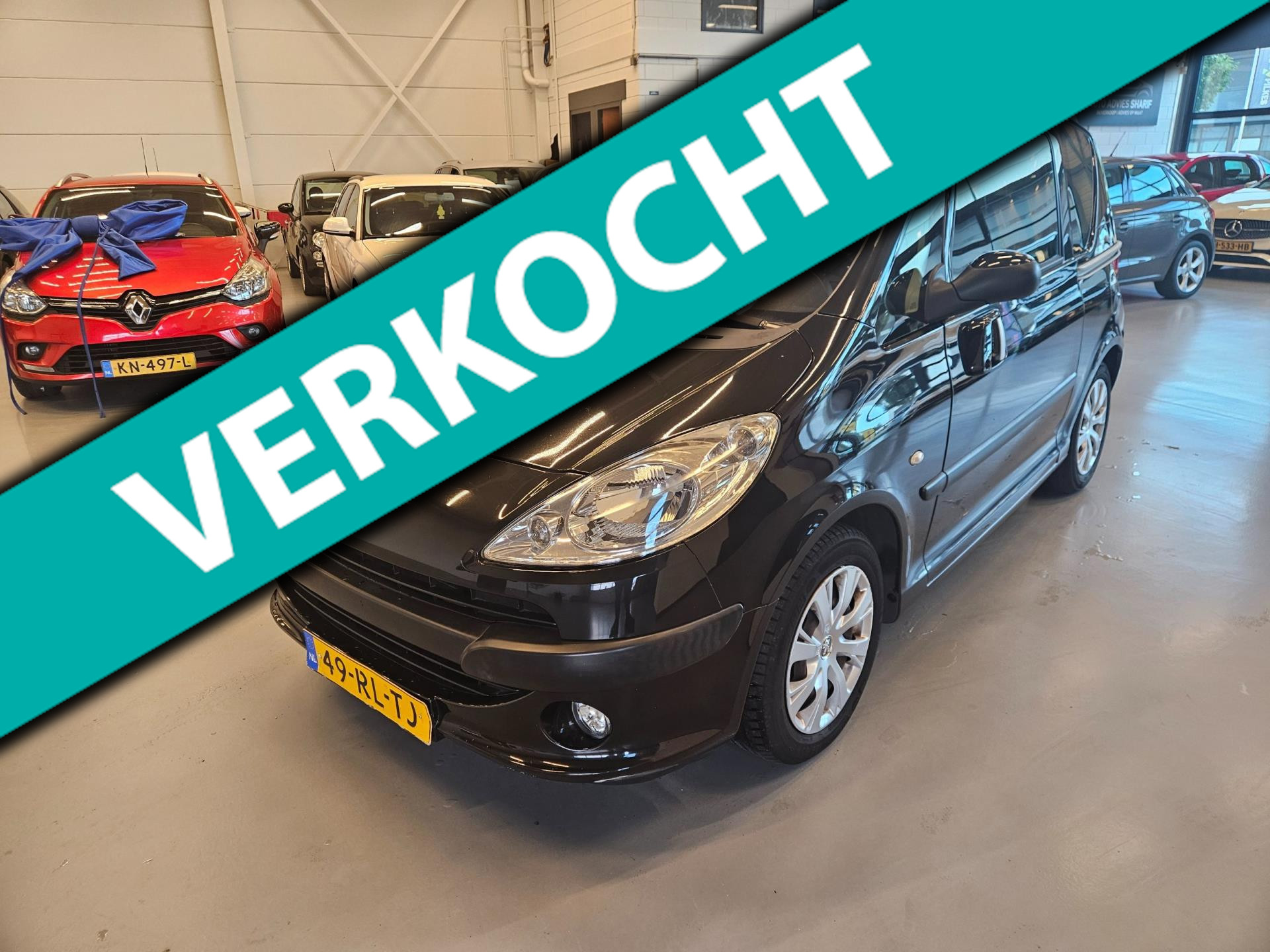 Peugeot 1007 1.4 Gentry Automaat/airco 2005 - voorkant