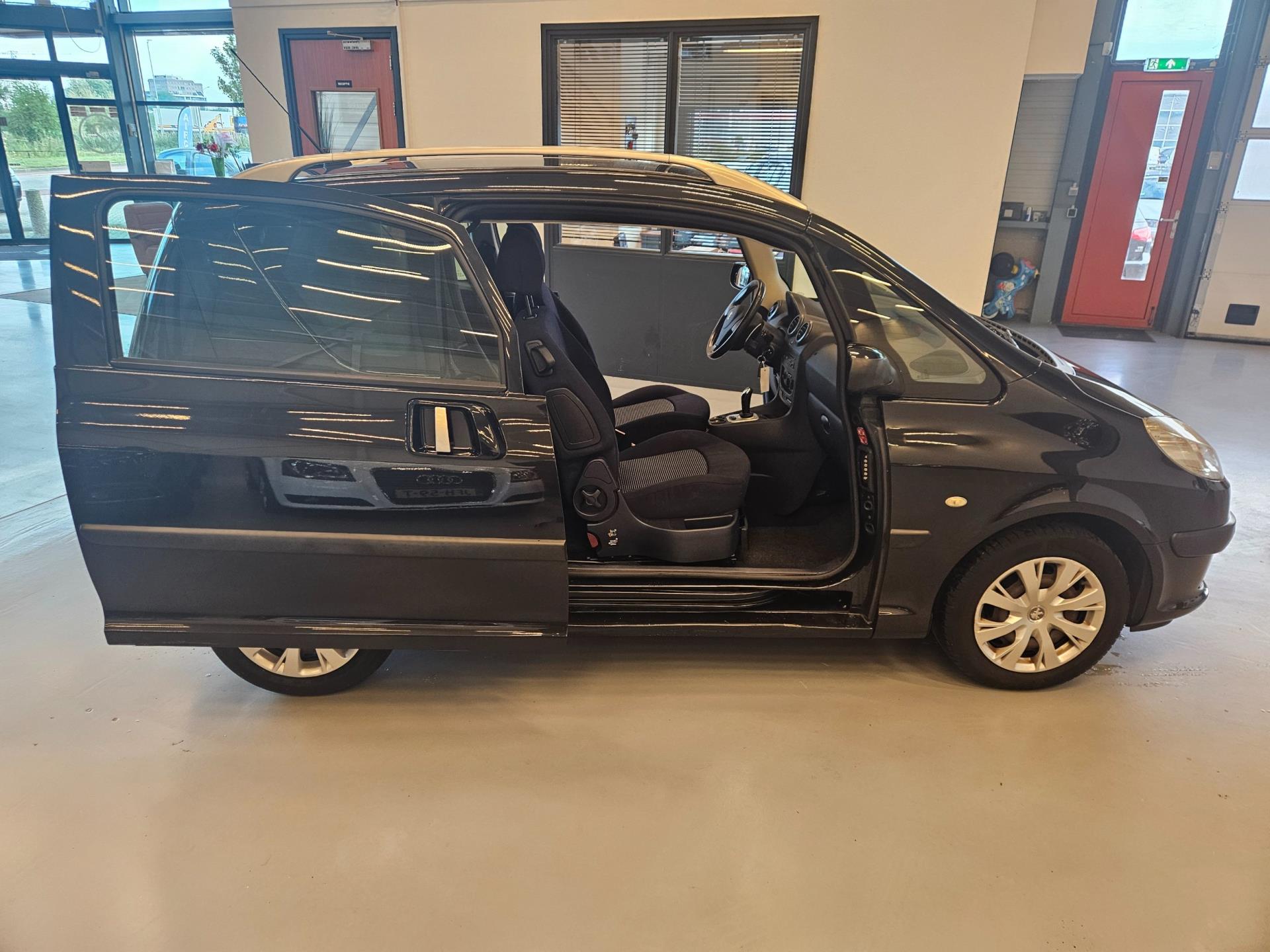 Foto van Peugeot 1007