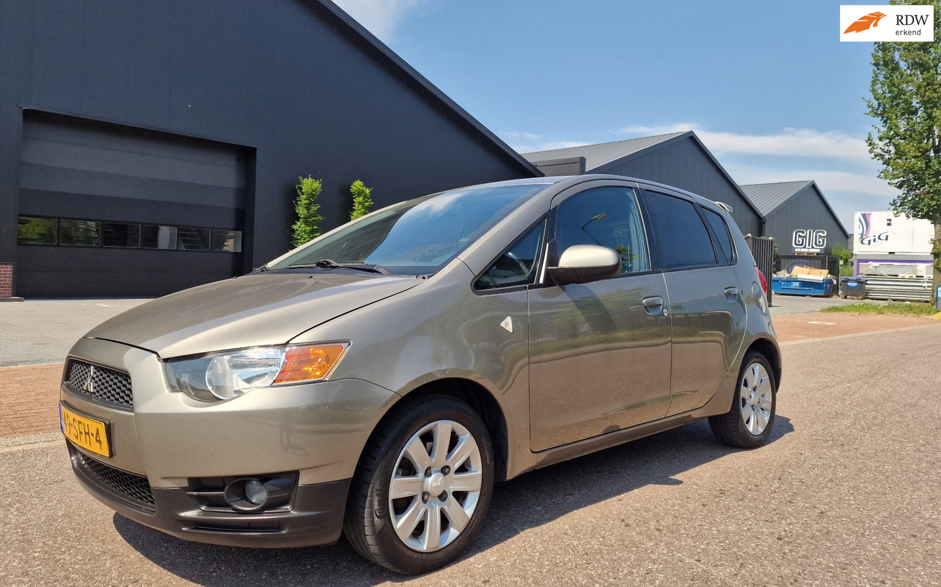 Mitsubishi Mitsubishi Colt 1.3 Edition Two AIRCO CRUISE 2 X SLEUTELS 2011 - voorkant