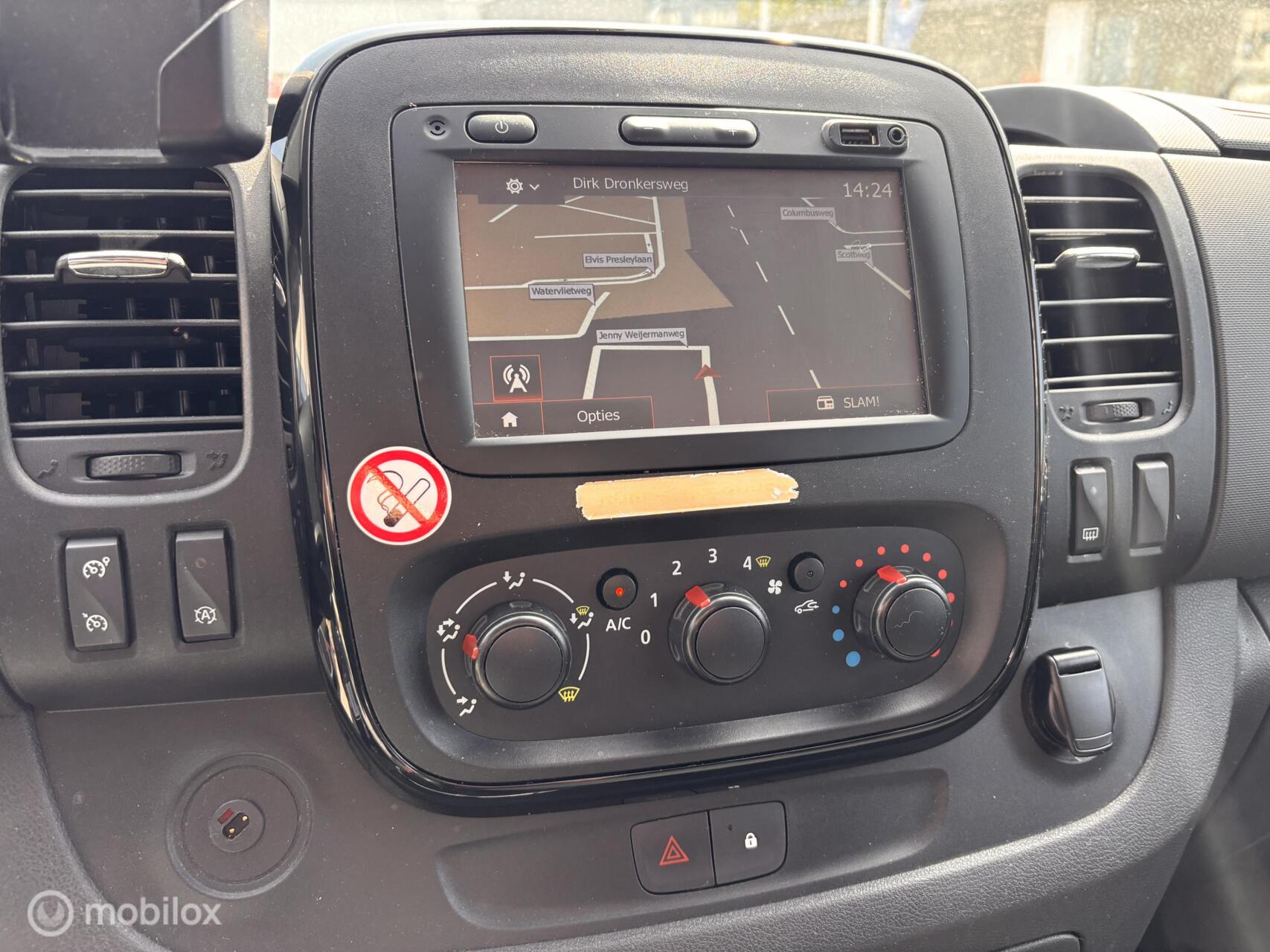 Foto van Opel Vivaro-b