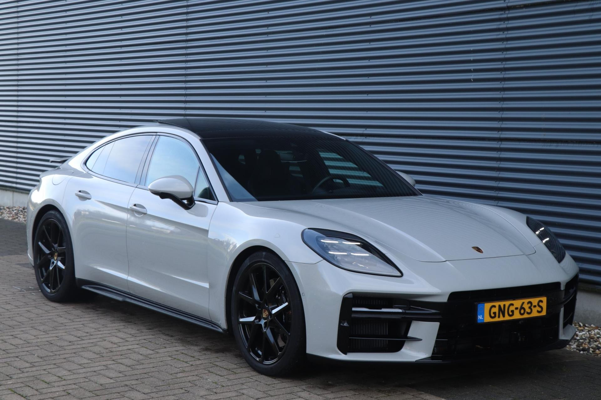 Foto van Porsche Panamera 4 E-hybrid