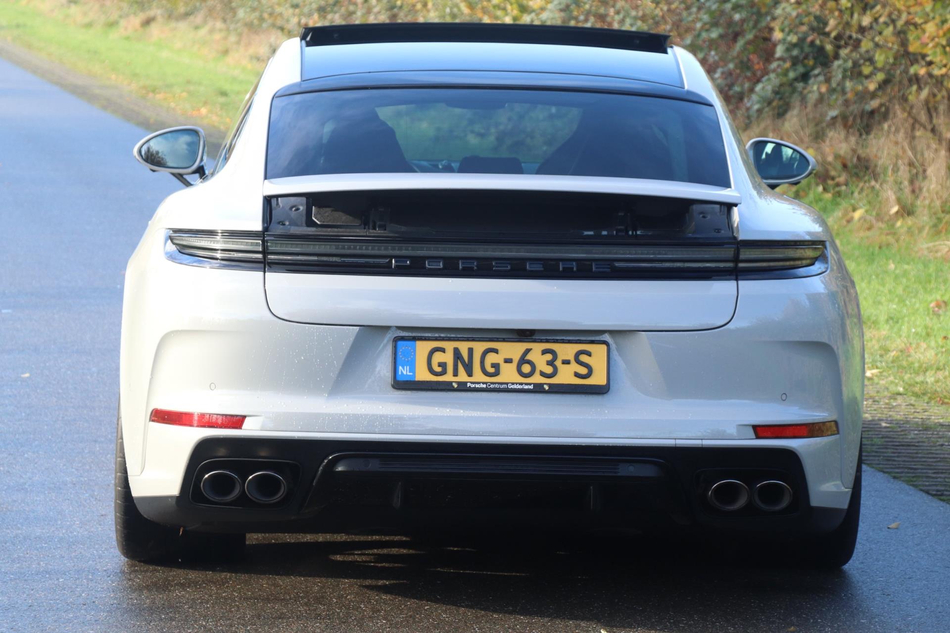 Foto van Porsche Panamera 4 E-hybrid