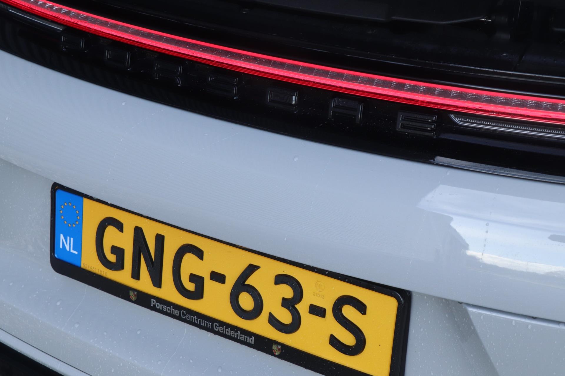 Foto van Porsche Panamera 4 E-hybrid