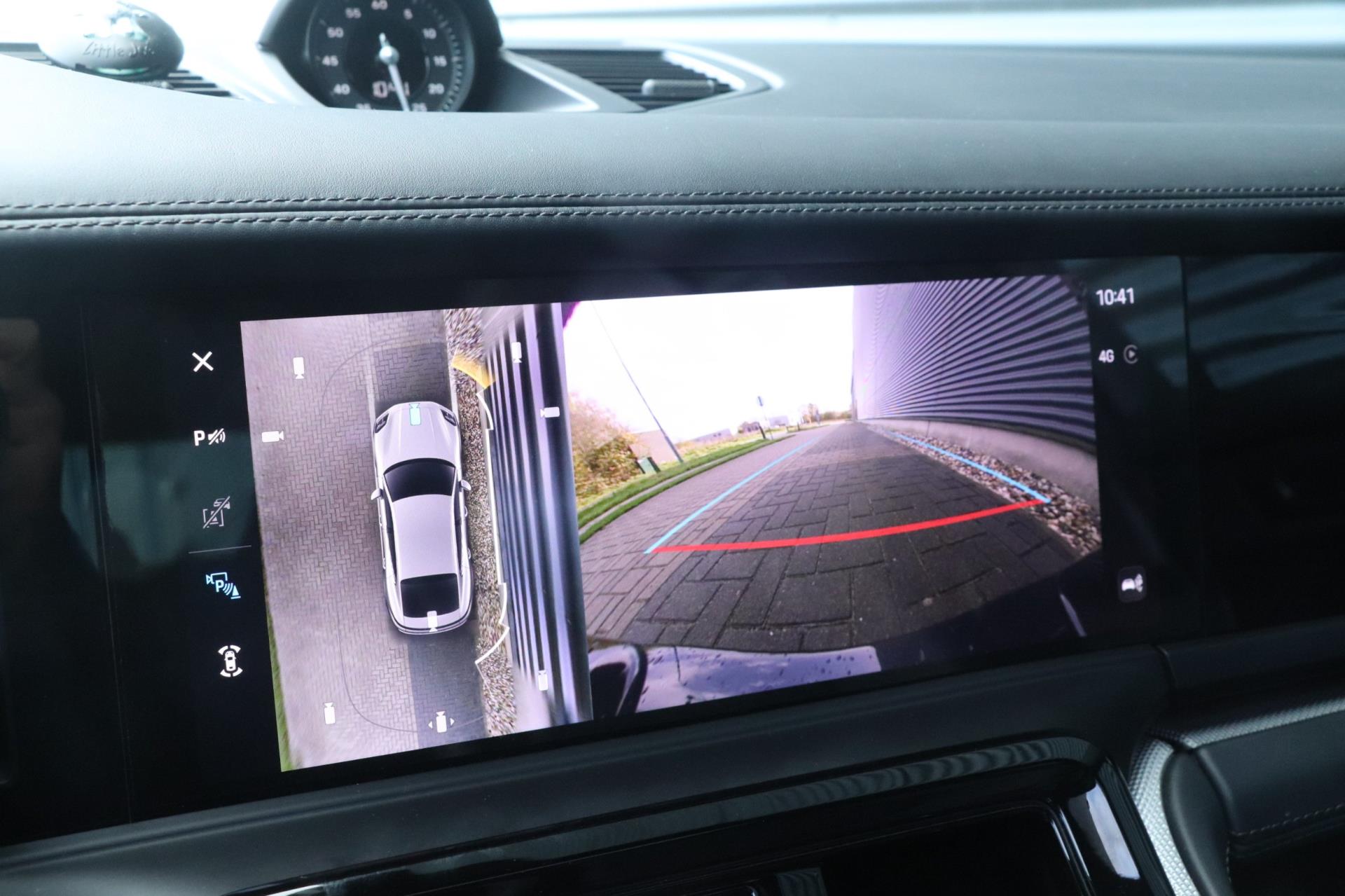 Foto van Porsche Panamera 4 E-hybrid