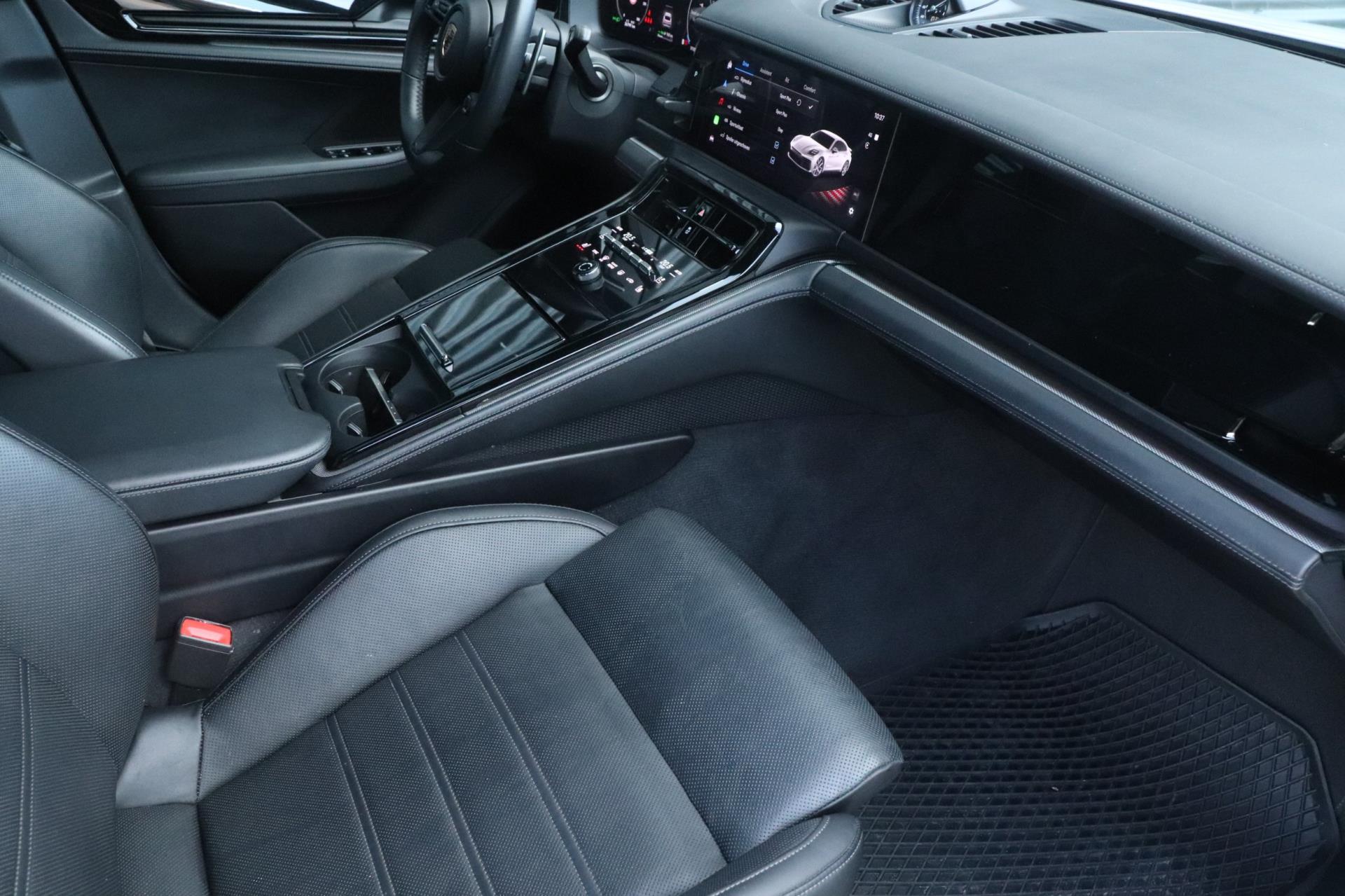 Foto van Porsche Panamera 4 E-hybrid