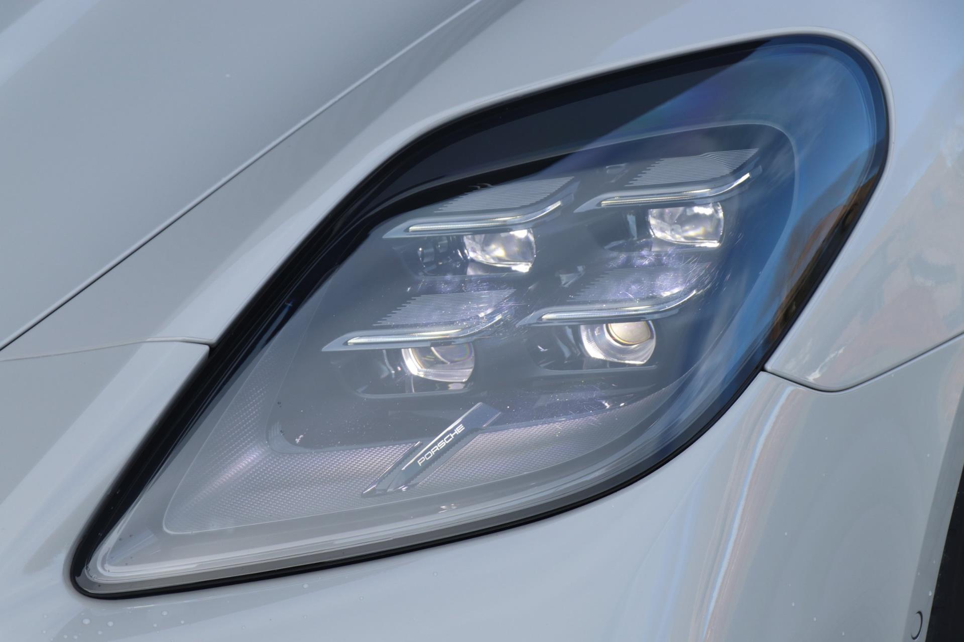 Foto van Porsche Panamera 4 E-hybrid
