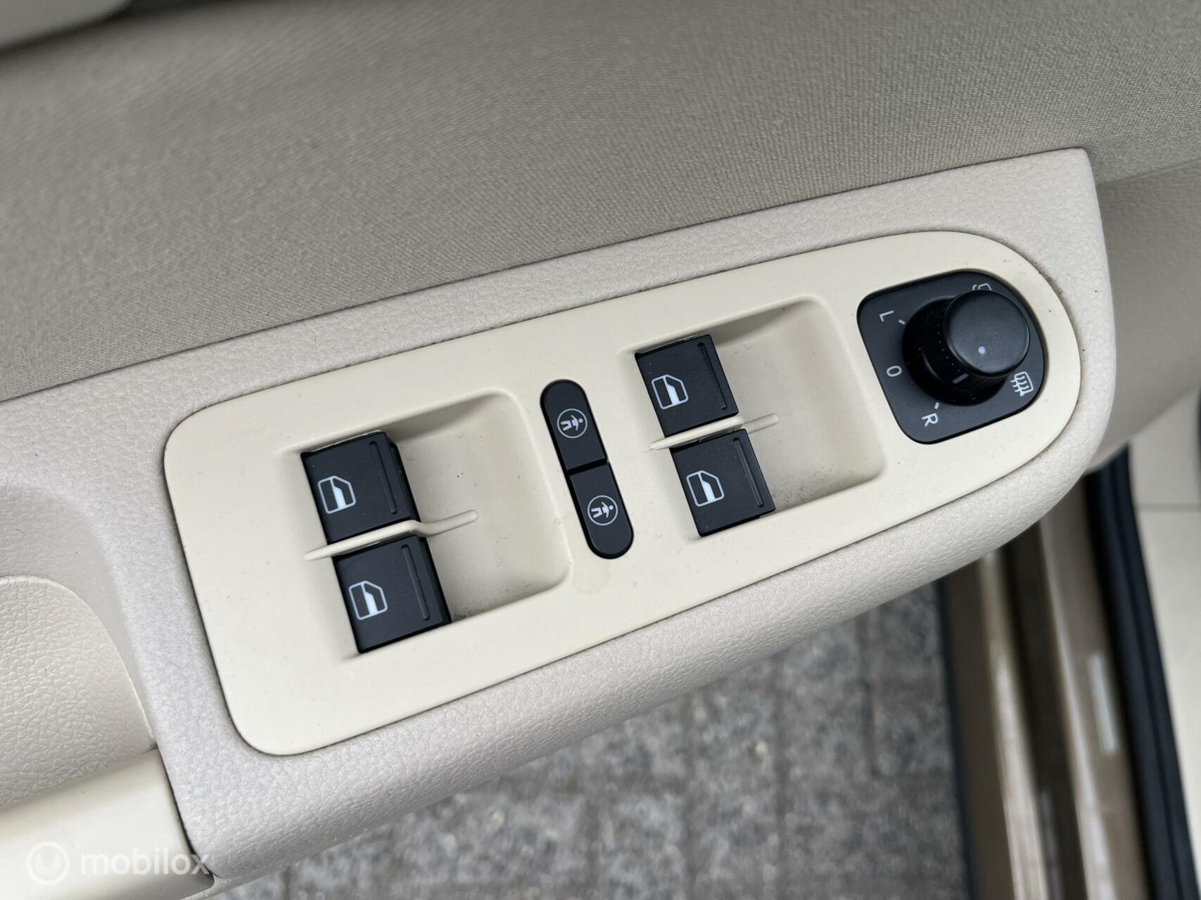 Foto van Seat Alhambra