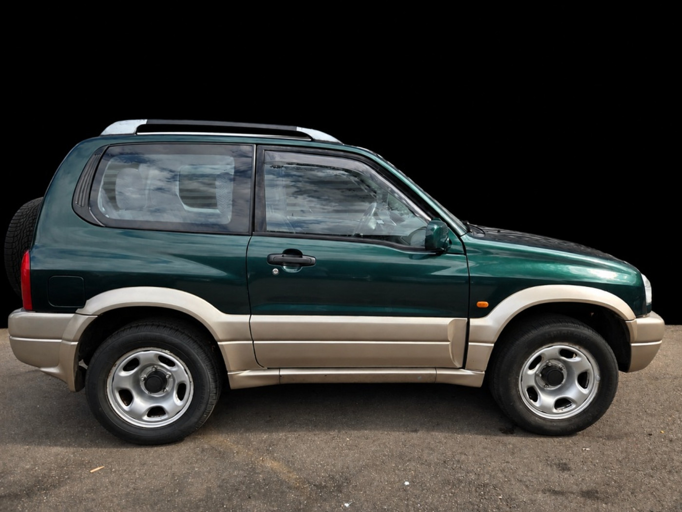 Suzuki Grand Vitara 2.0 Metal Top Wide B 2001 - voorkant