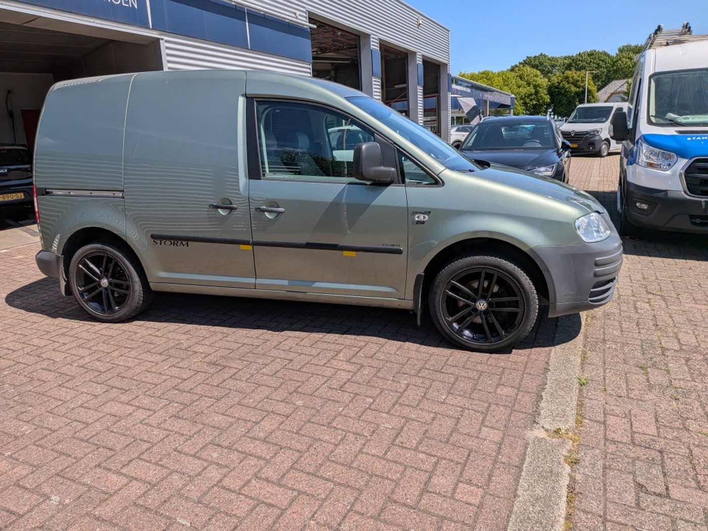 Foto van Volkswagen Caddy Tdi 77 KW Bestel Aut