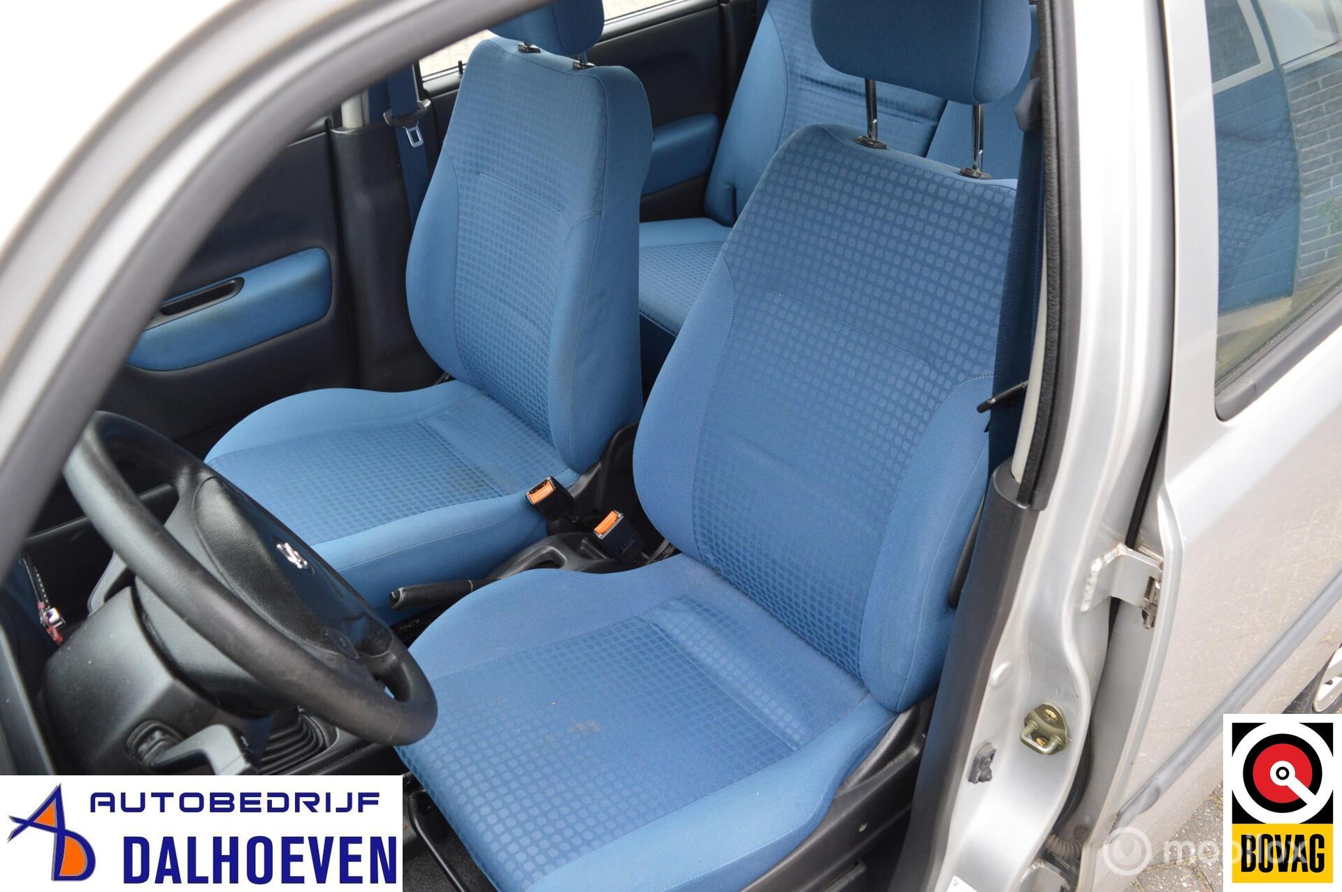 Foto van Opel Agila
