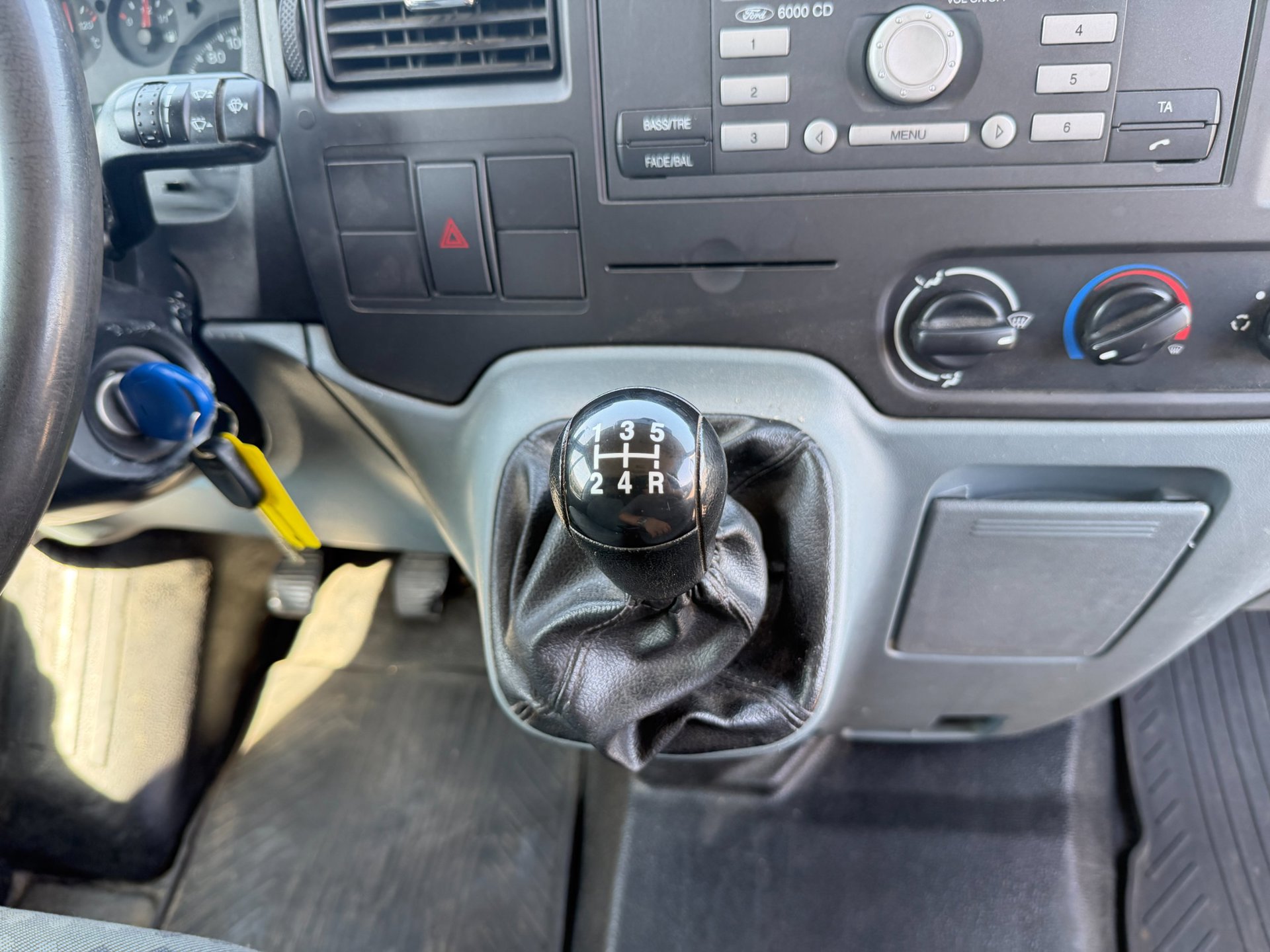 Foto van Ford Transit 260s Van 85dpf LR 4.23