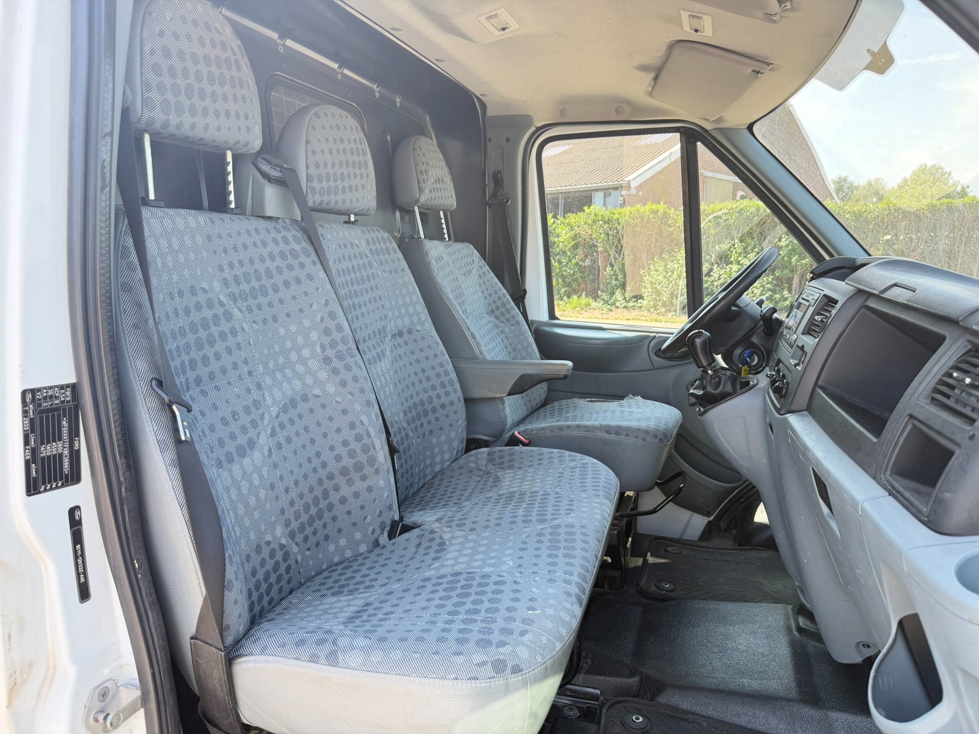Foto van Ford Transit 260s Van 85dpf LR 4.23