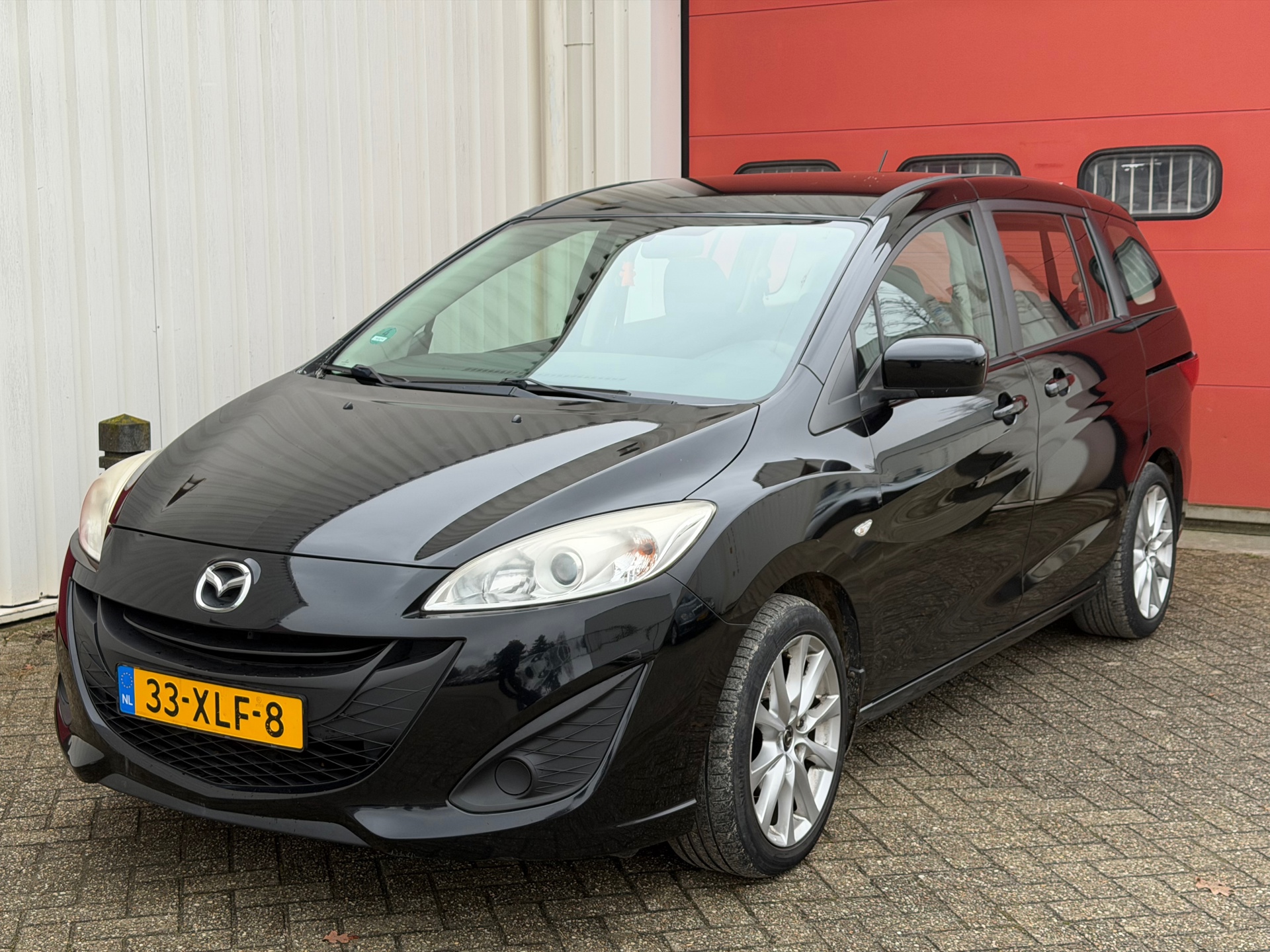 Mazda Mazda 5 1.8 S Airco Zwart 2012 NAP EXPORT 2012 - voorkant