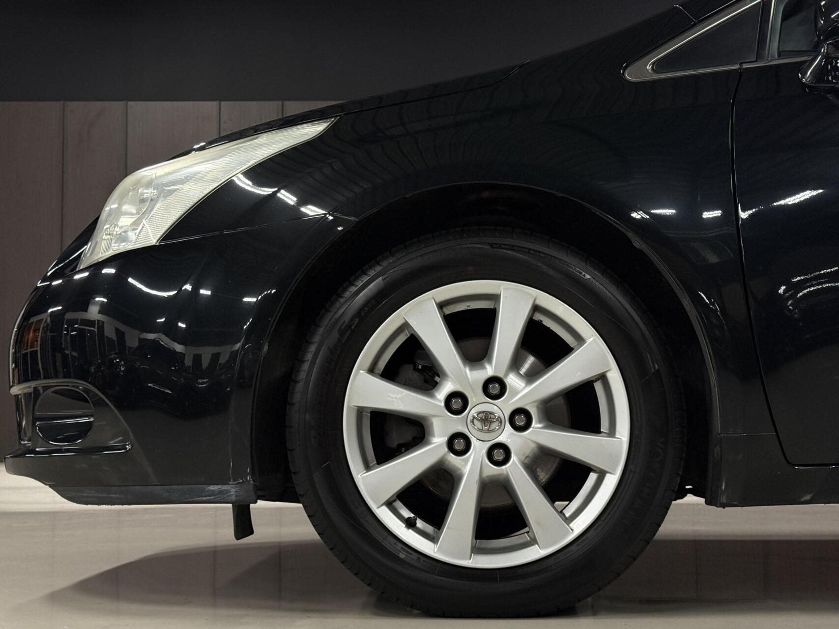 Foto van Toyota Toyota Avensis