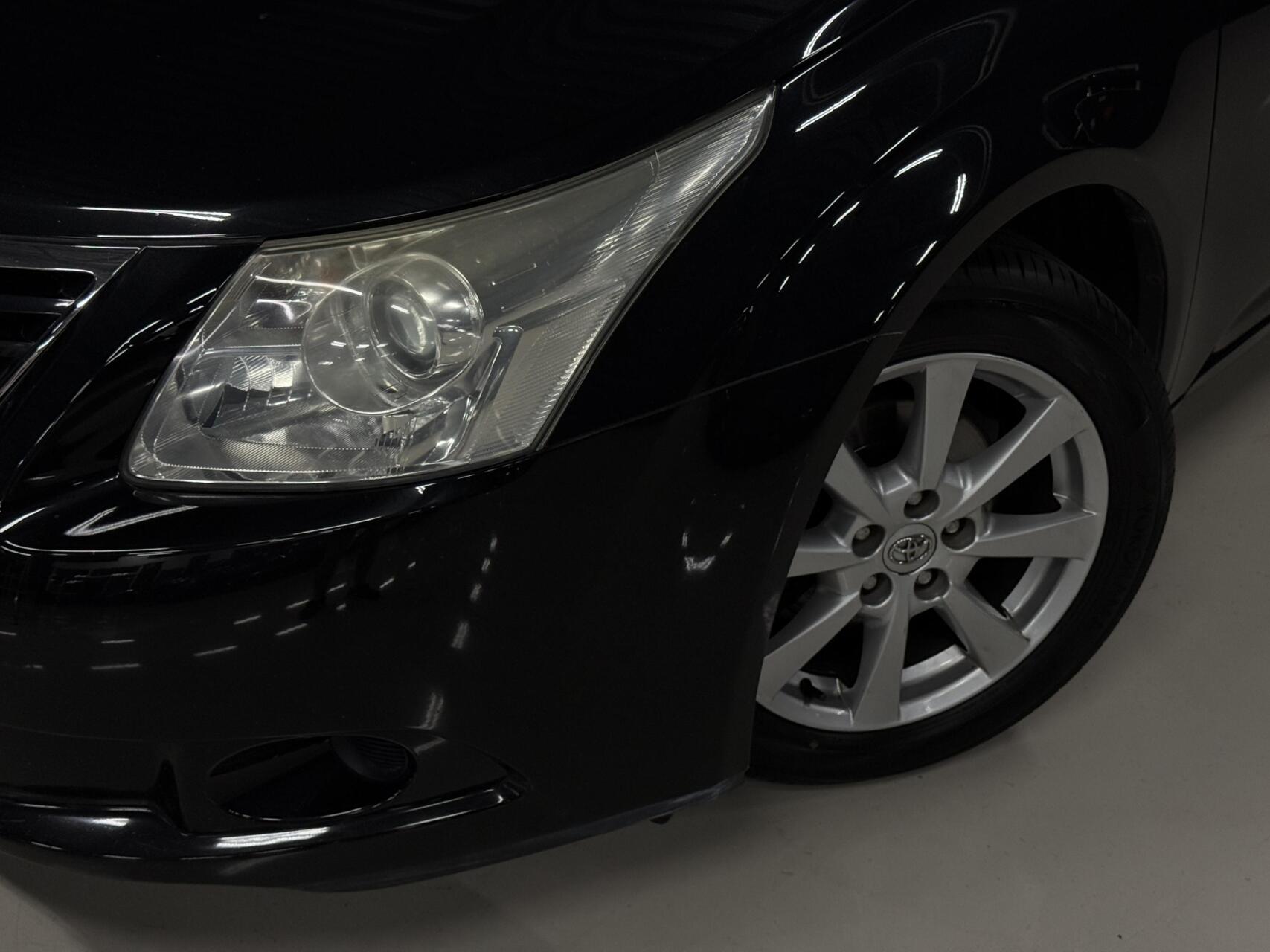 Foto van Toyota Toyota Avensis