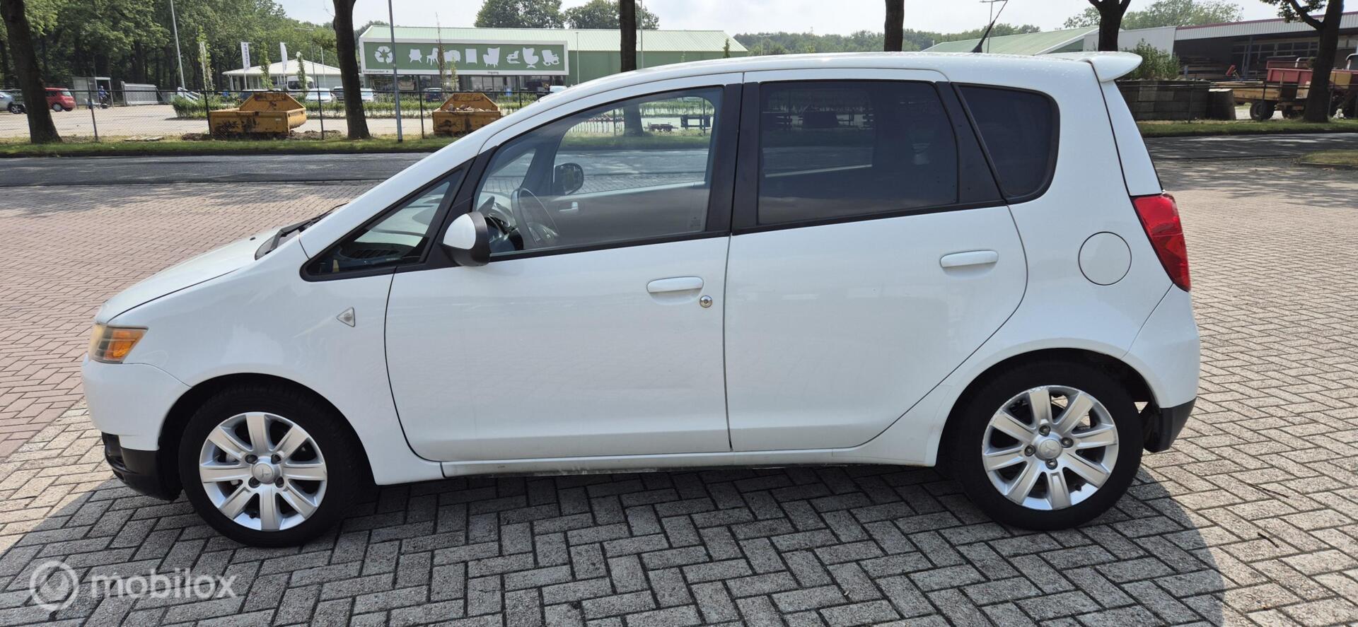Foto van Mitsubishi Mitsubishi Colt