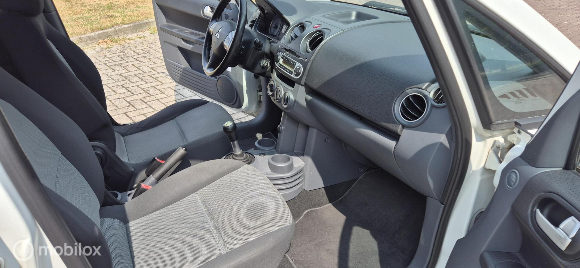 Foto van Mitsubishi Mitsubishi Colt