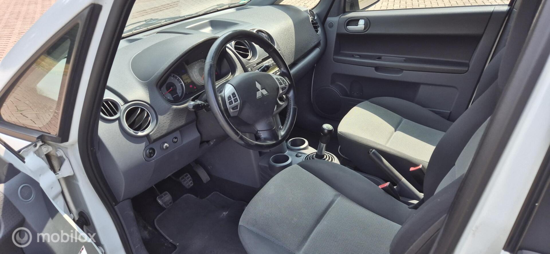 Foto van Mitsubishi Mitsubishi Colt