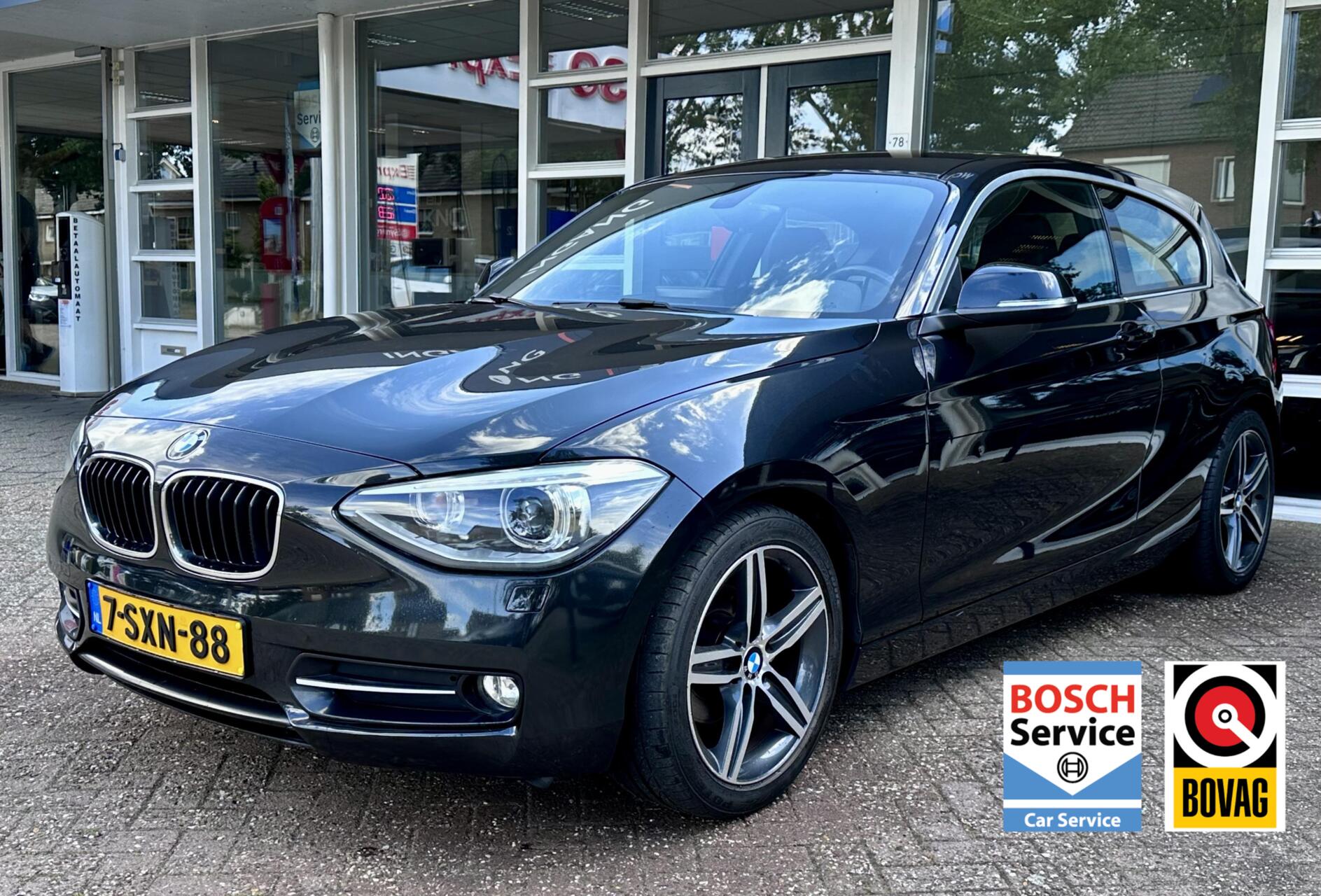 BMW 116i 116i High Executive 2014 - voorkant