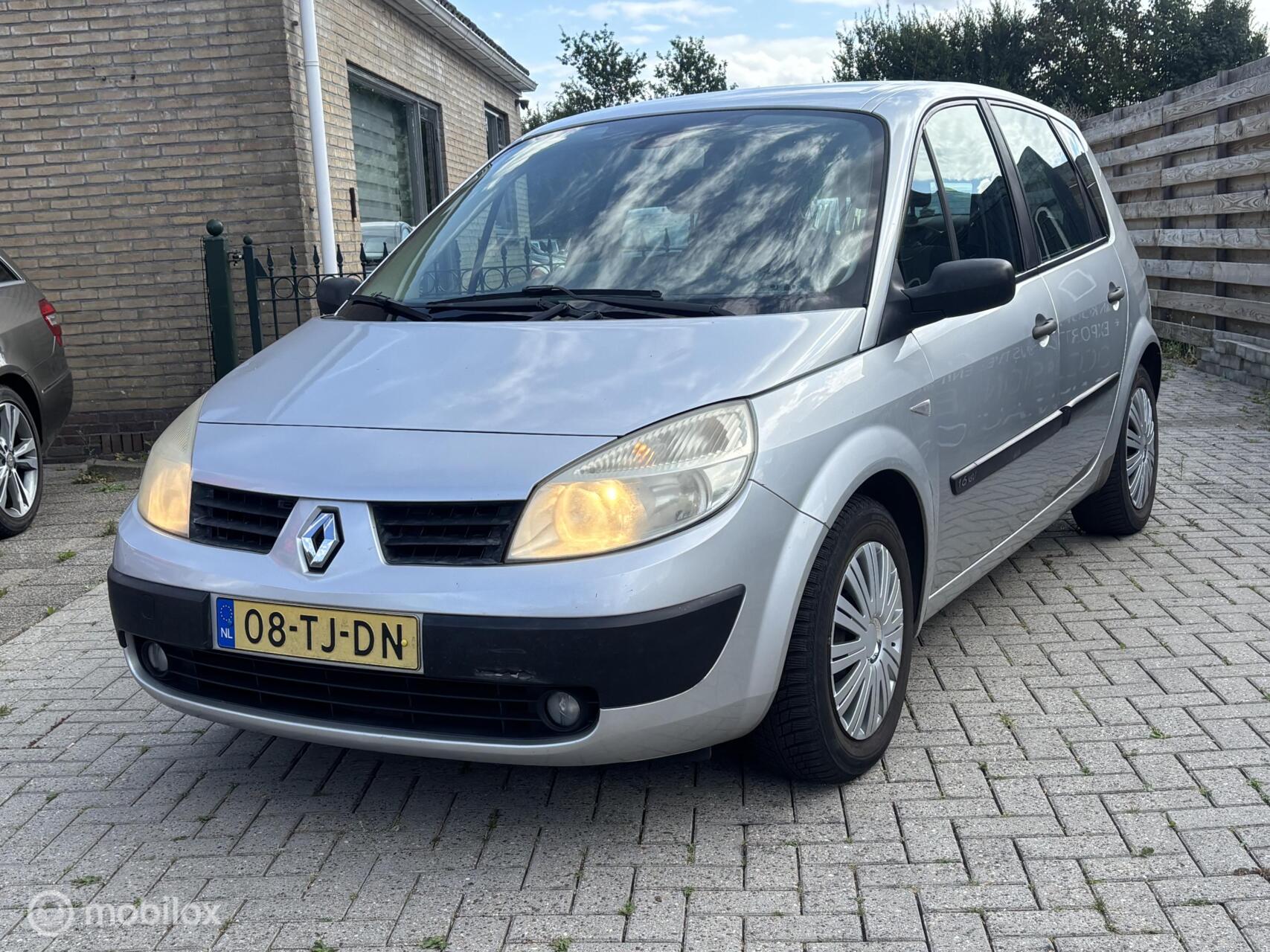 Renault Megane Scenic 1.6-16V Dynamique Comfort inruilkoopje ! 2006 - voorkant