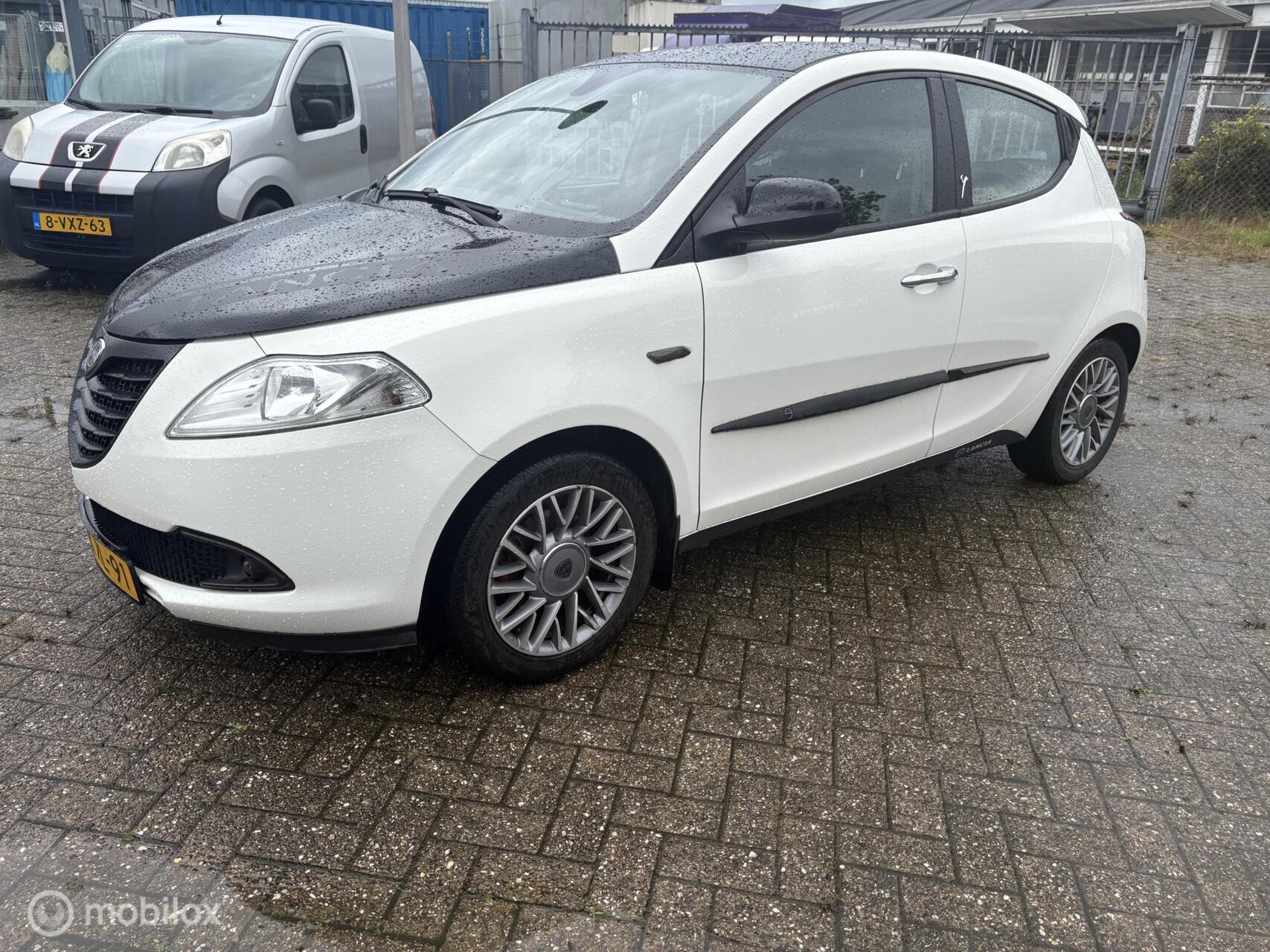Foto van Lancia Ypsilon