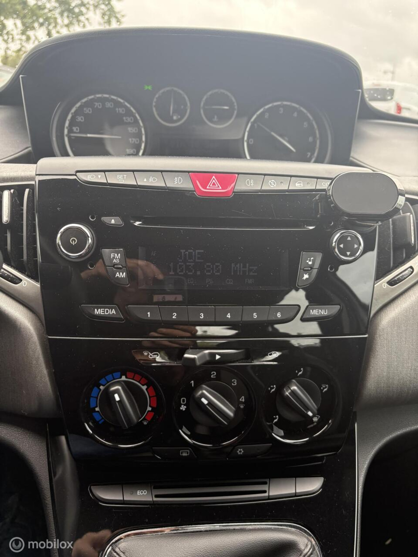 Foto van Lancia Ypsilon