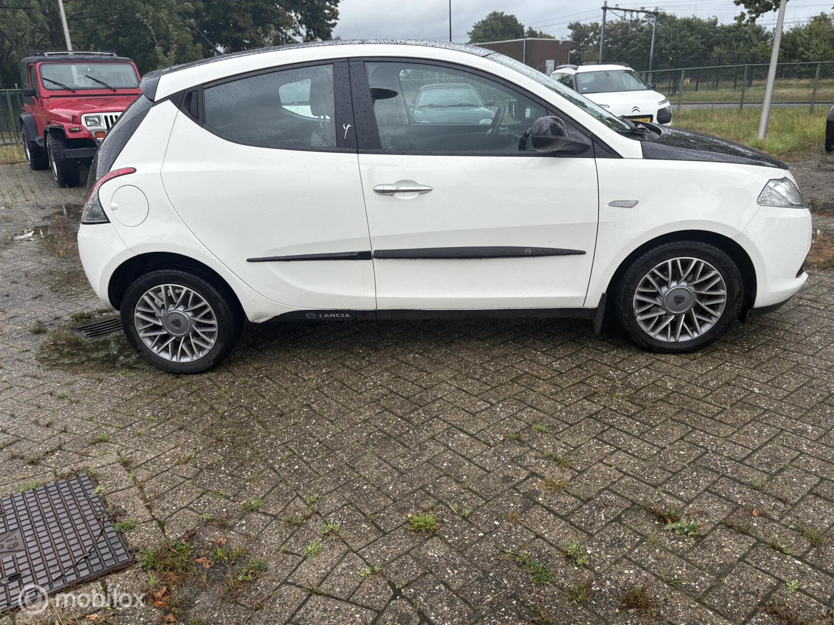 Foto van Lancia Ypsilon