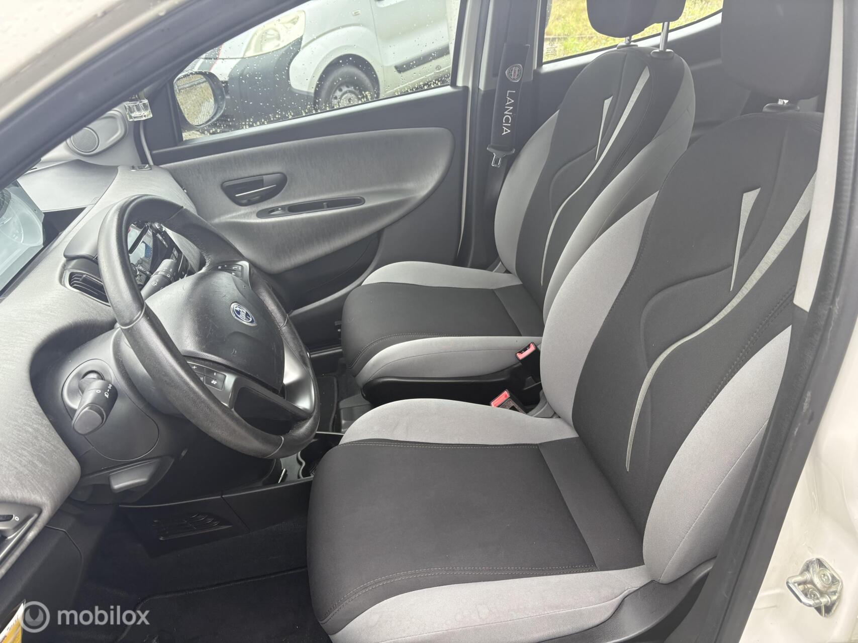 Foto van Lancia Ypsilon