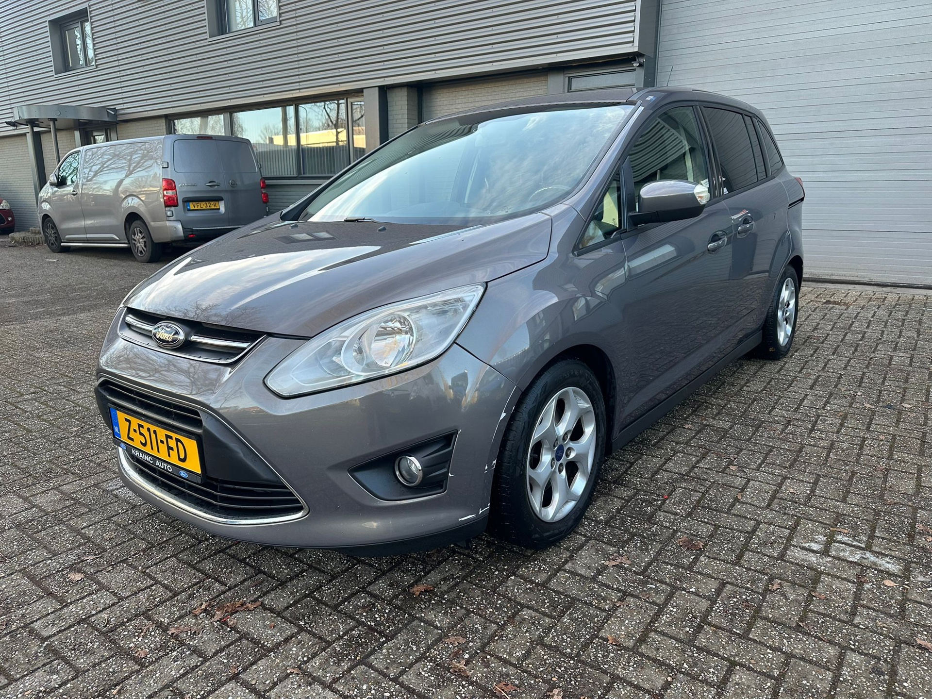 Ford Grand C-max 1.0 Titanium , motor probleem - motor tikt!! 2014 - voorkant
