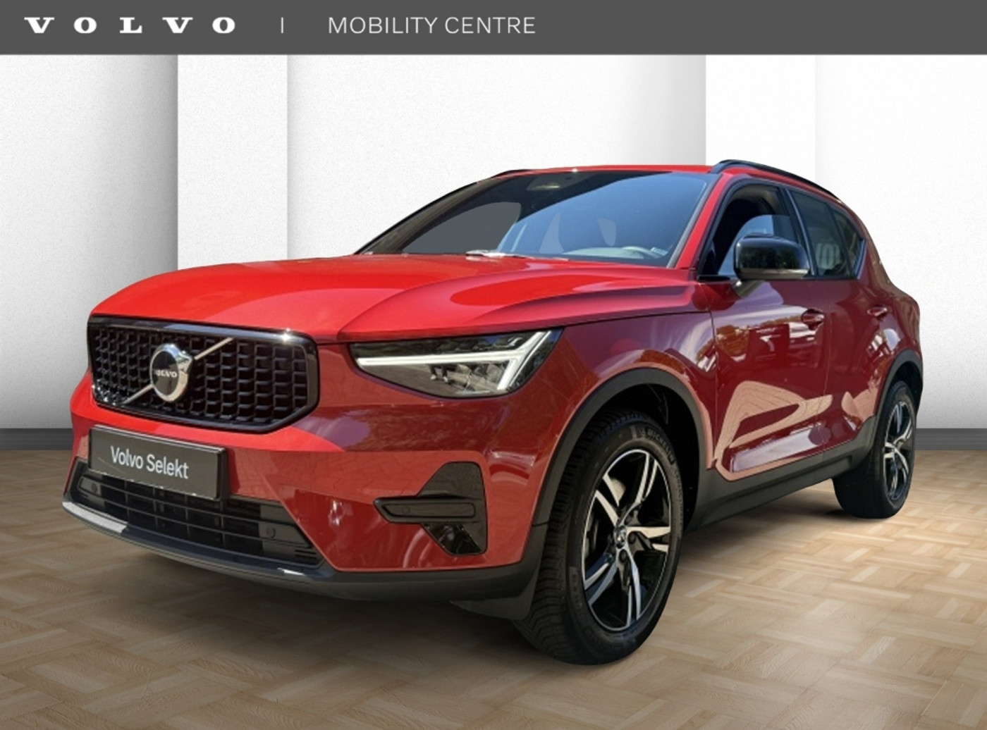 Volvo XC40 B4 Plus Dark | Trekhaak | Harman Kardon Audio 2024 - voorkant