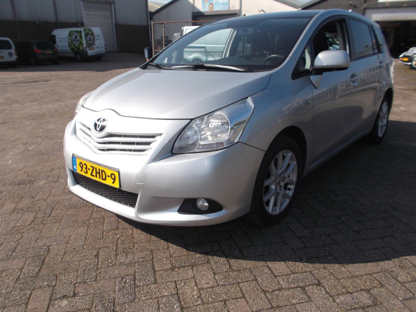 Toyota Toyota Verso 1.6 VVT-i Business 2012 - voorkant