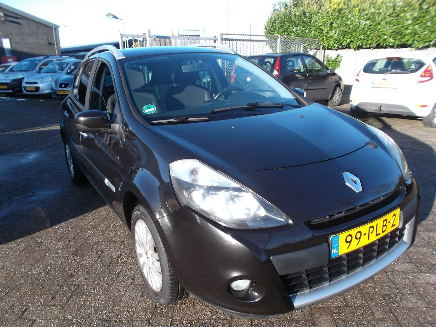 Renault Clio 1.2 TCE Collection 2011 - voorkant