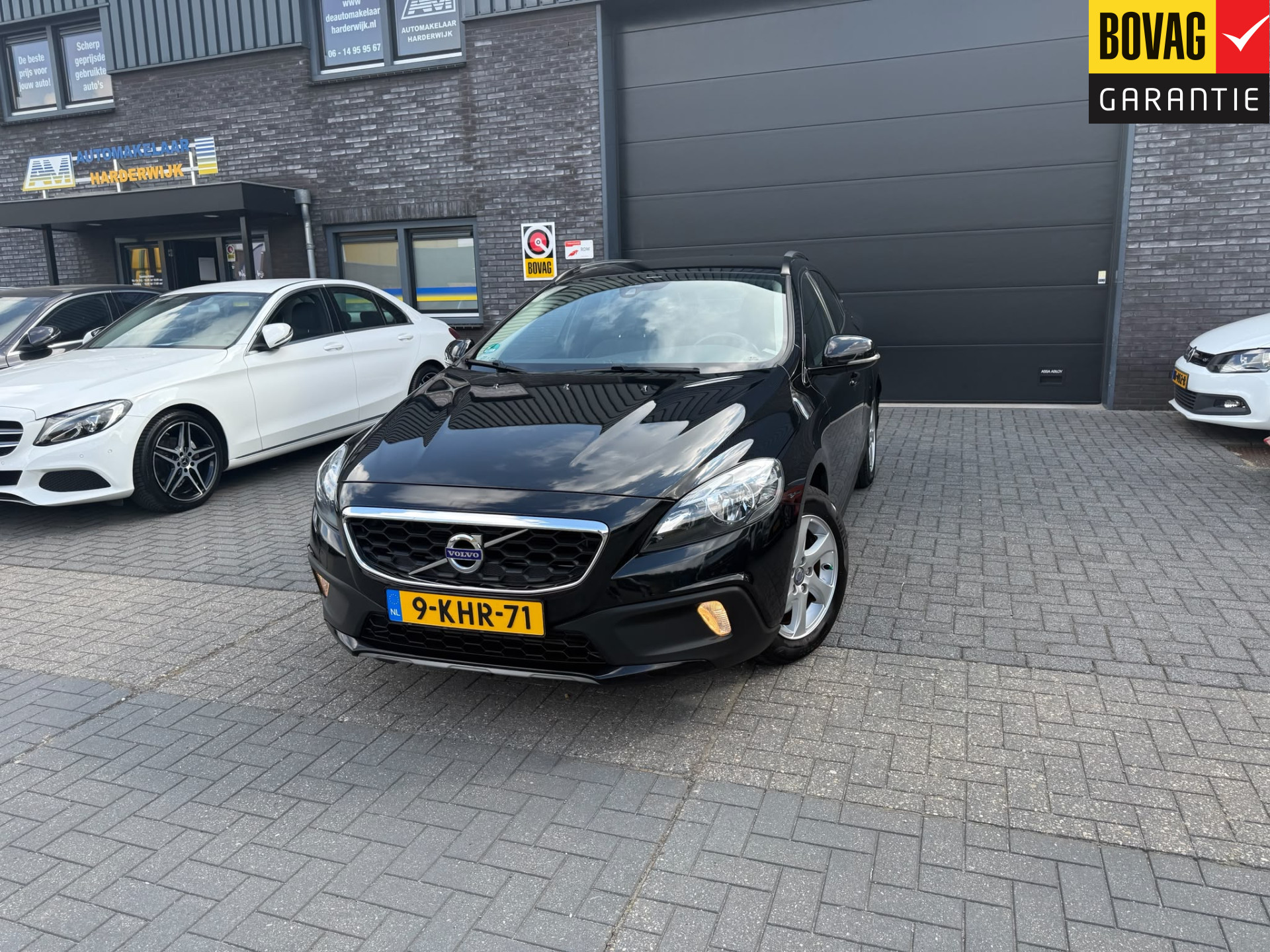 Volvo V40 Cross Country 1.6 T4 Momentum 2013 - voorkant
