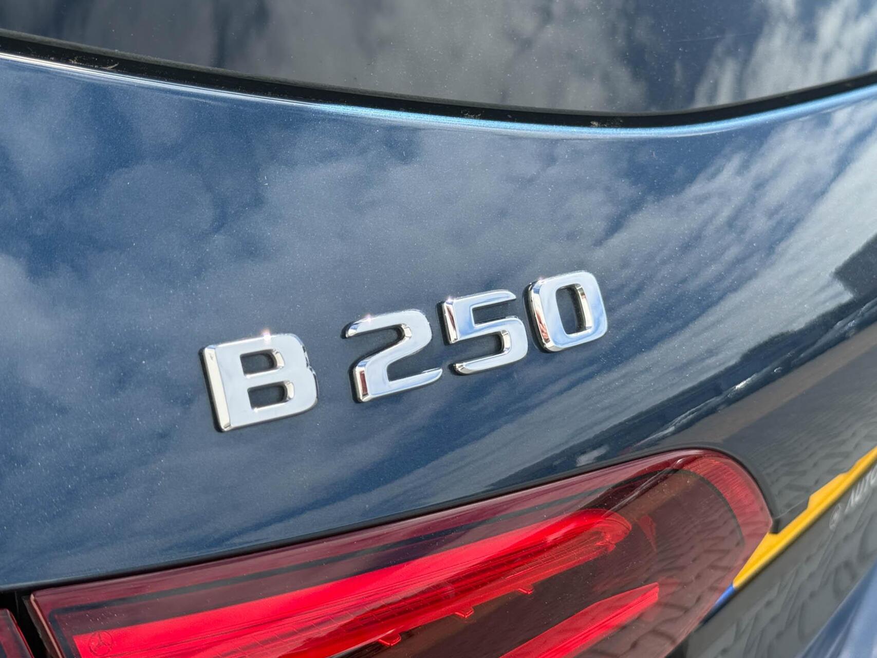 Foto van Mercedes-Benz B 250